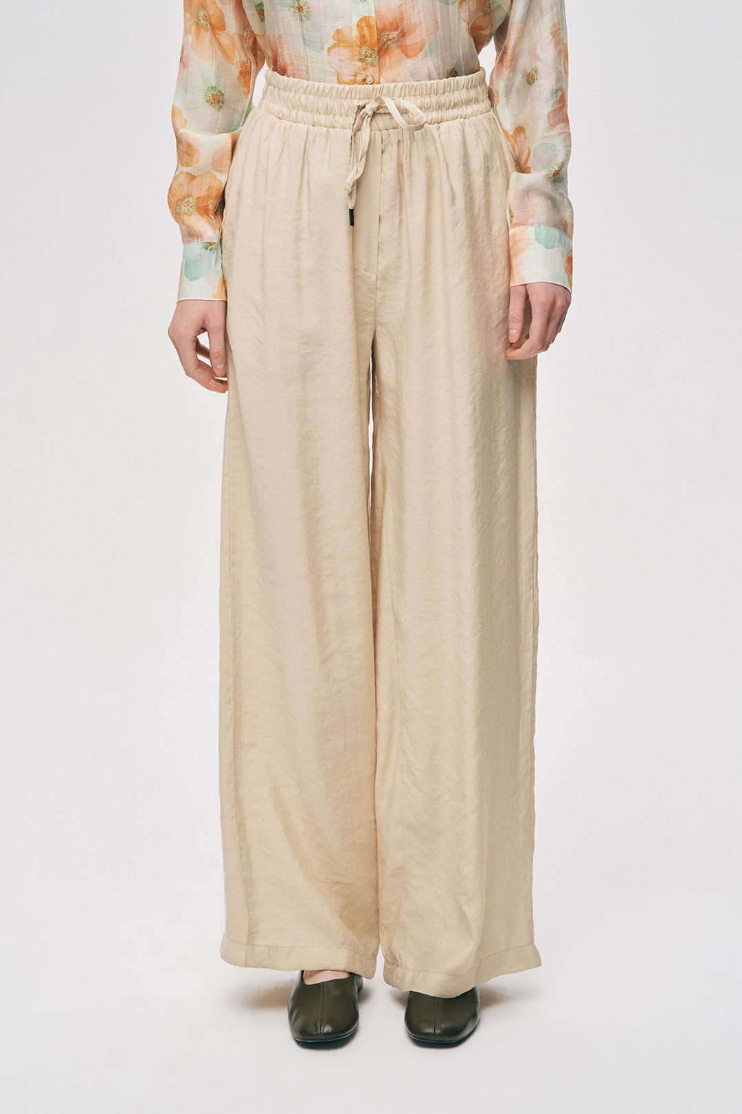 Bol Paça Rahat Kalıp Kumaş Pantolon A.Bej