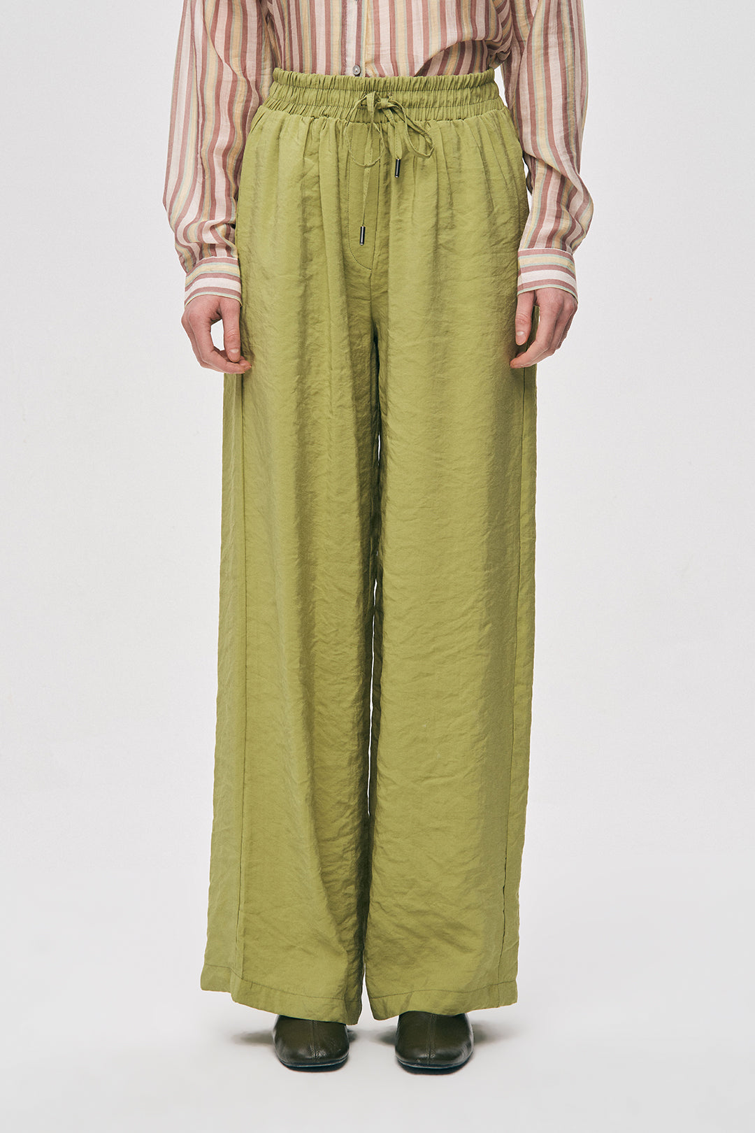 Bol Paça Rahat Kalıp Kumaş Pantolon Y.Yeşil