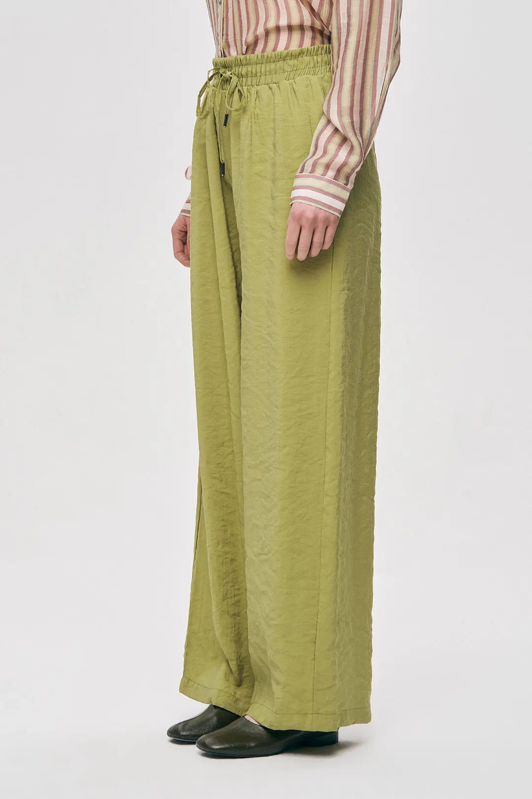 Bol Paça Rahat Kalıp Kumaş Pantolon Y.Yeşil ORFEONEGRO