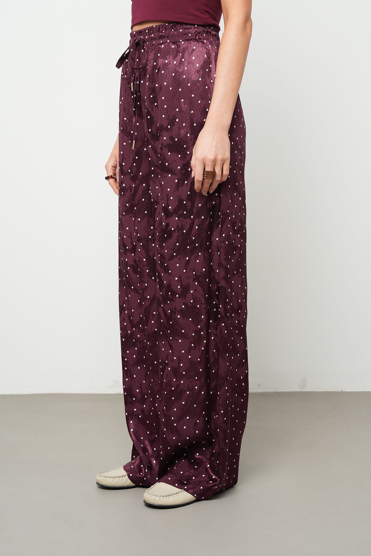 Puantiyeli Saten Bol Paça Pantolon