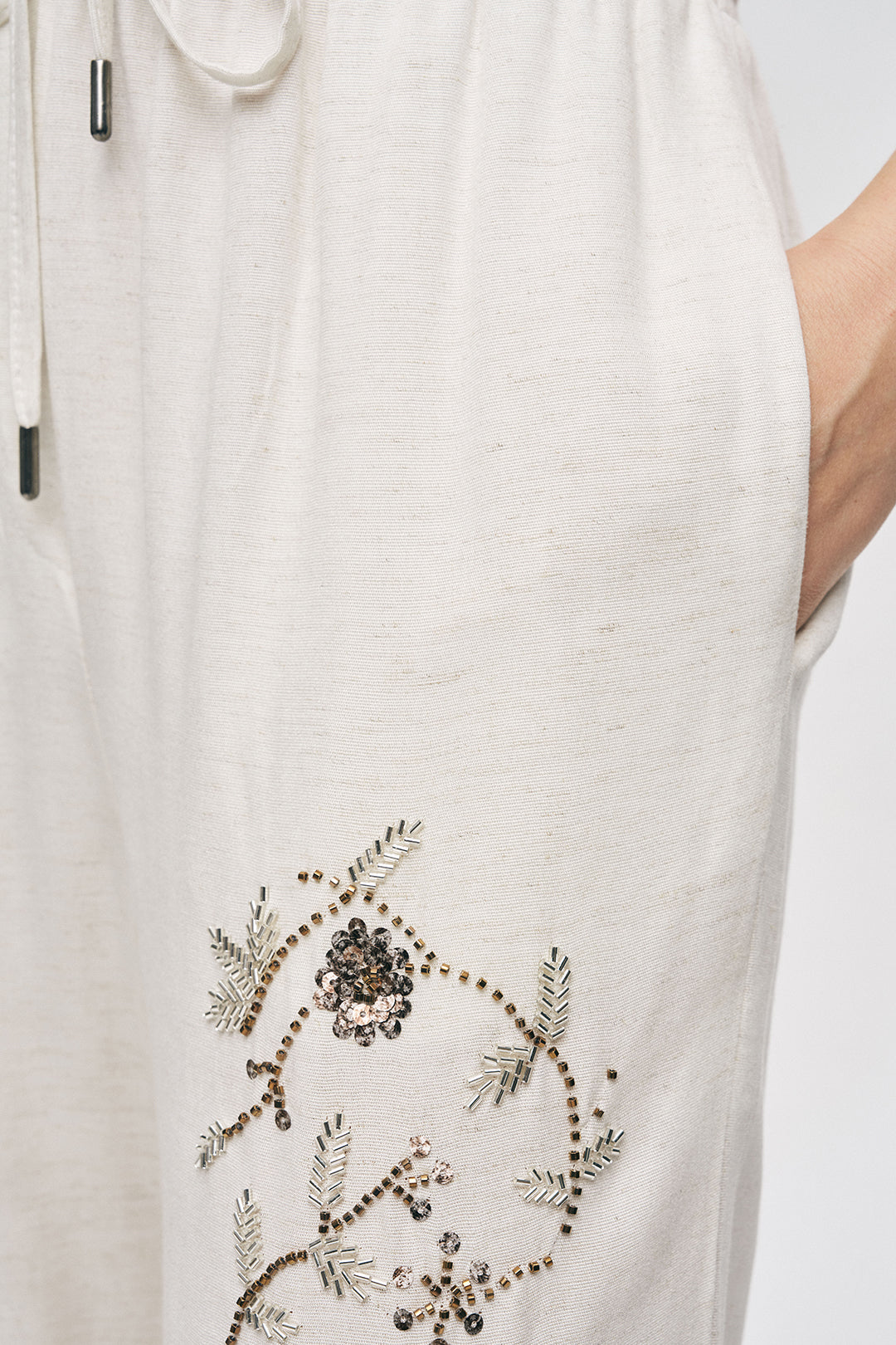 Orfeonegro Çiçek Nakışlı Rahat Kesim Natur Pantolon