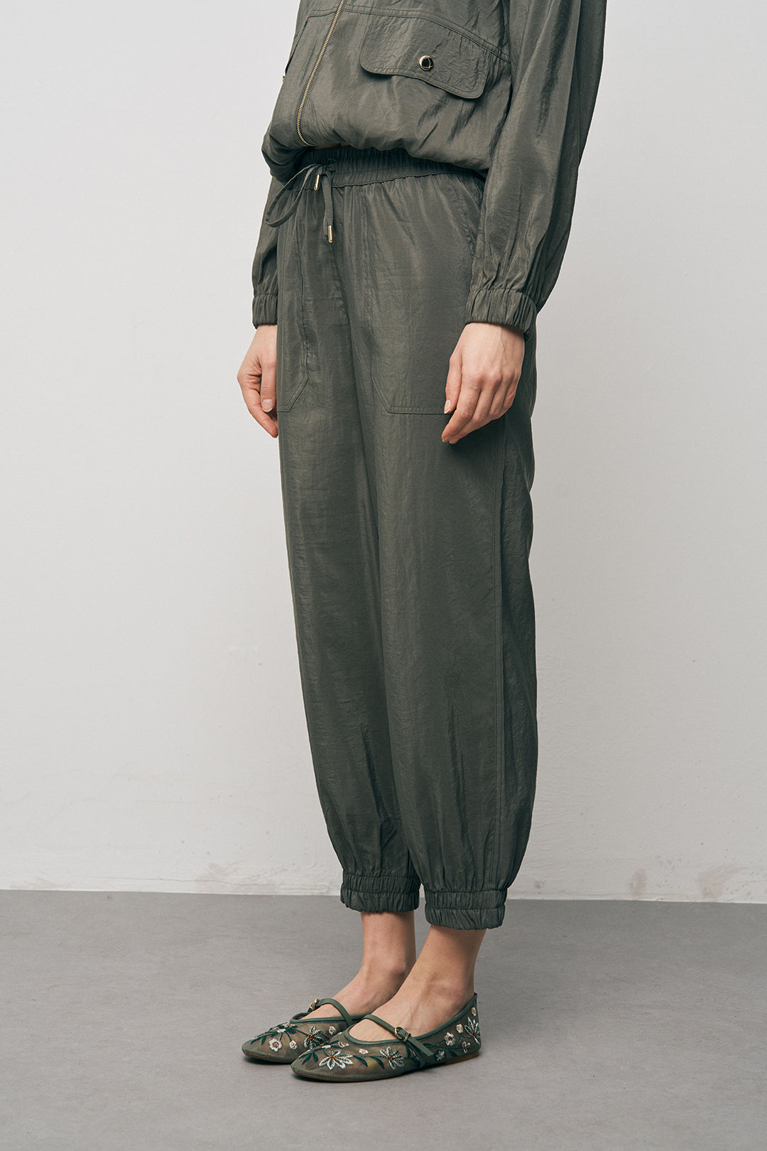 Orfeonegro Beli Lastikli ve Paçası Bağlama Detaylı Haki Pantolon