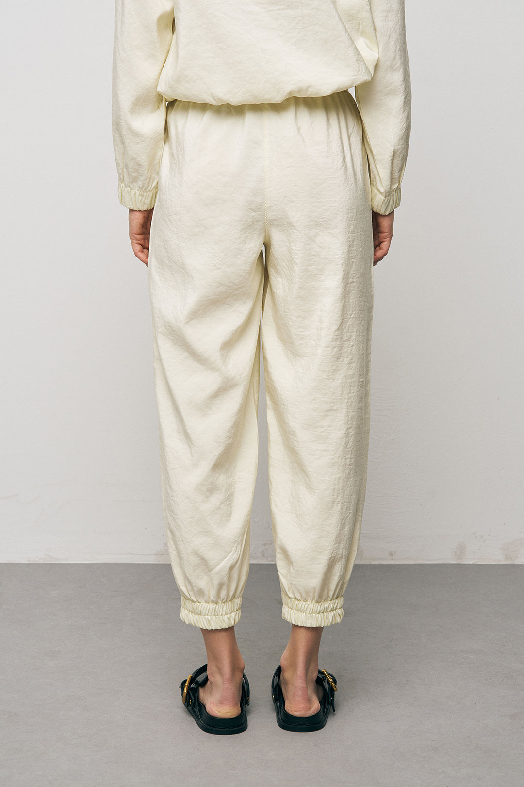 Orfeonegro Beli Lastikli ve Paçası Bağlama Detaylı Sarı Pantolon