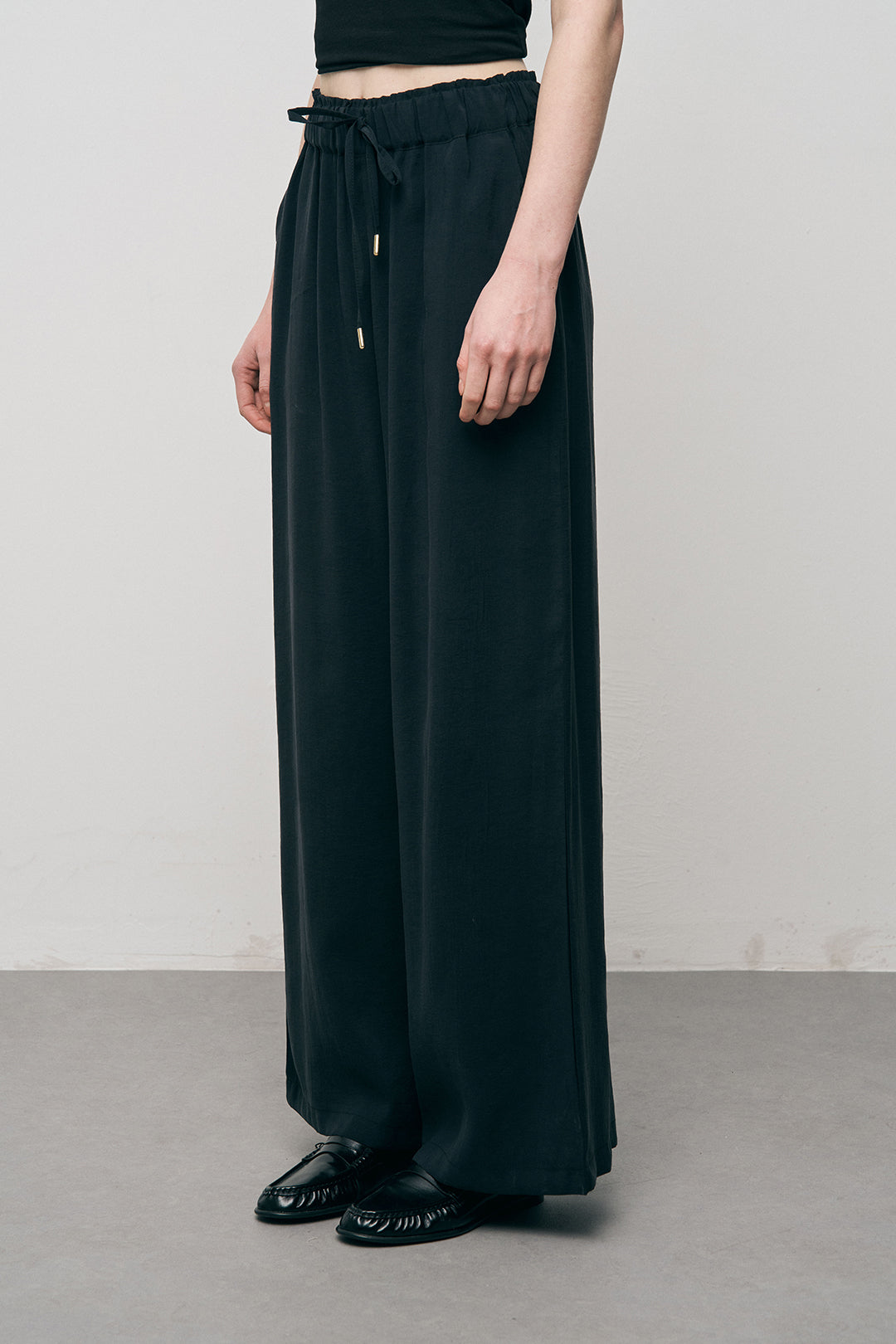 Orfeonegro Siyah Beli Bağcıklı Lastikli Bol Paça Pantolon