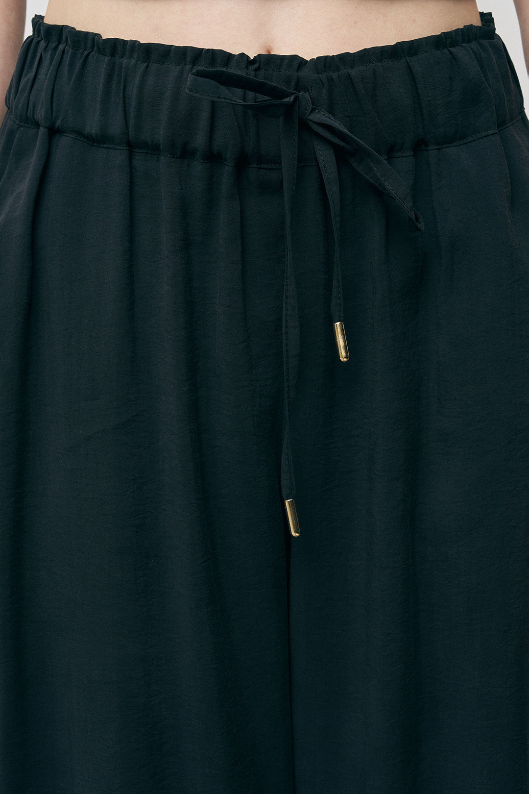 Orfeonegro Siyah Beli Bağcıklı Lastikli Bol Paça Pantolon