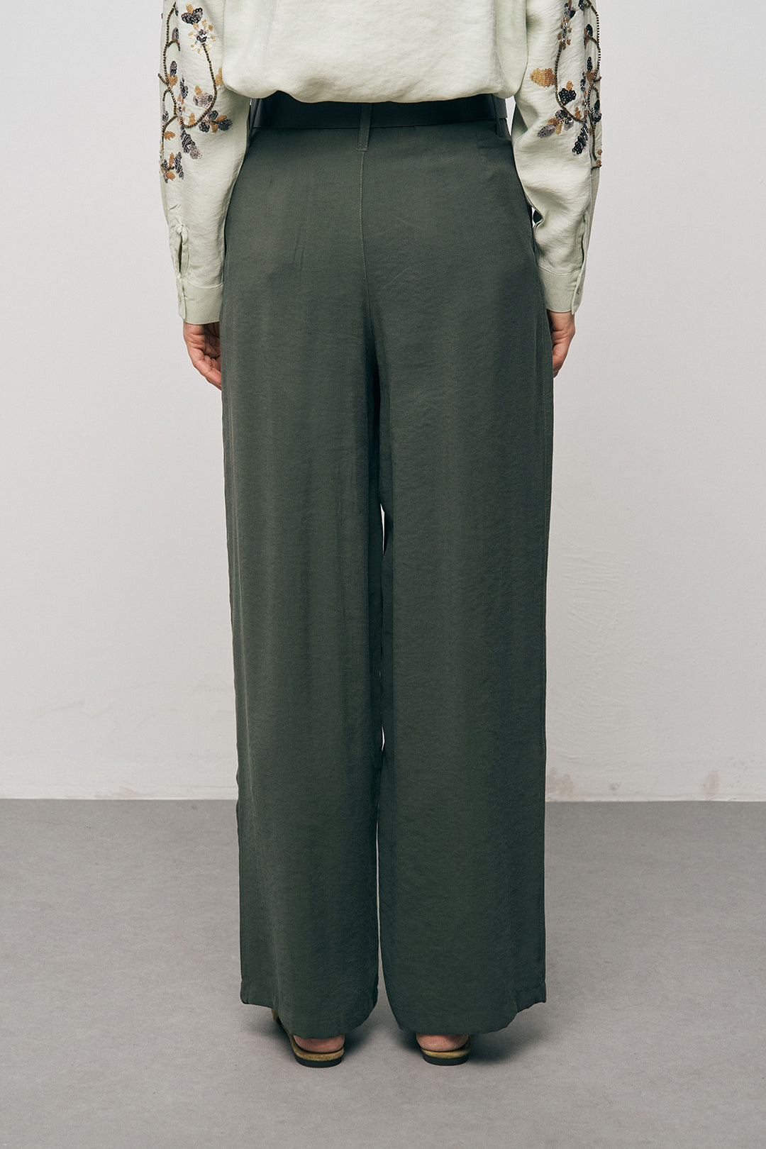 Yüksek Bel Bol Paça Pilili Haki Keten Pantolon