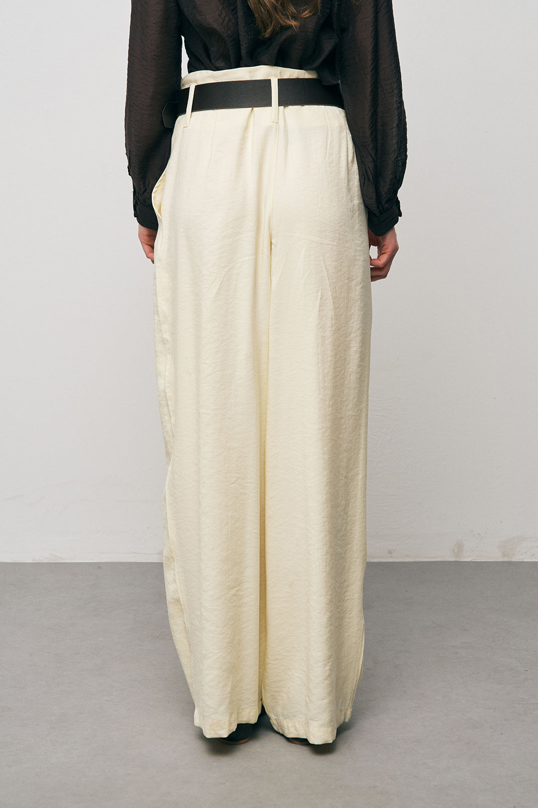 Yüksek Bel Bol Paça Pilili Sarı Keten Pantolon