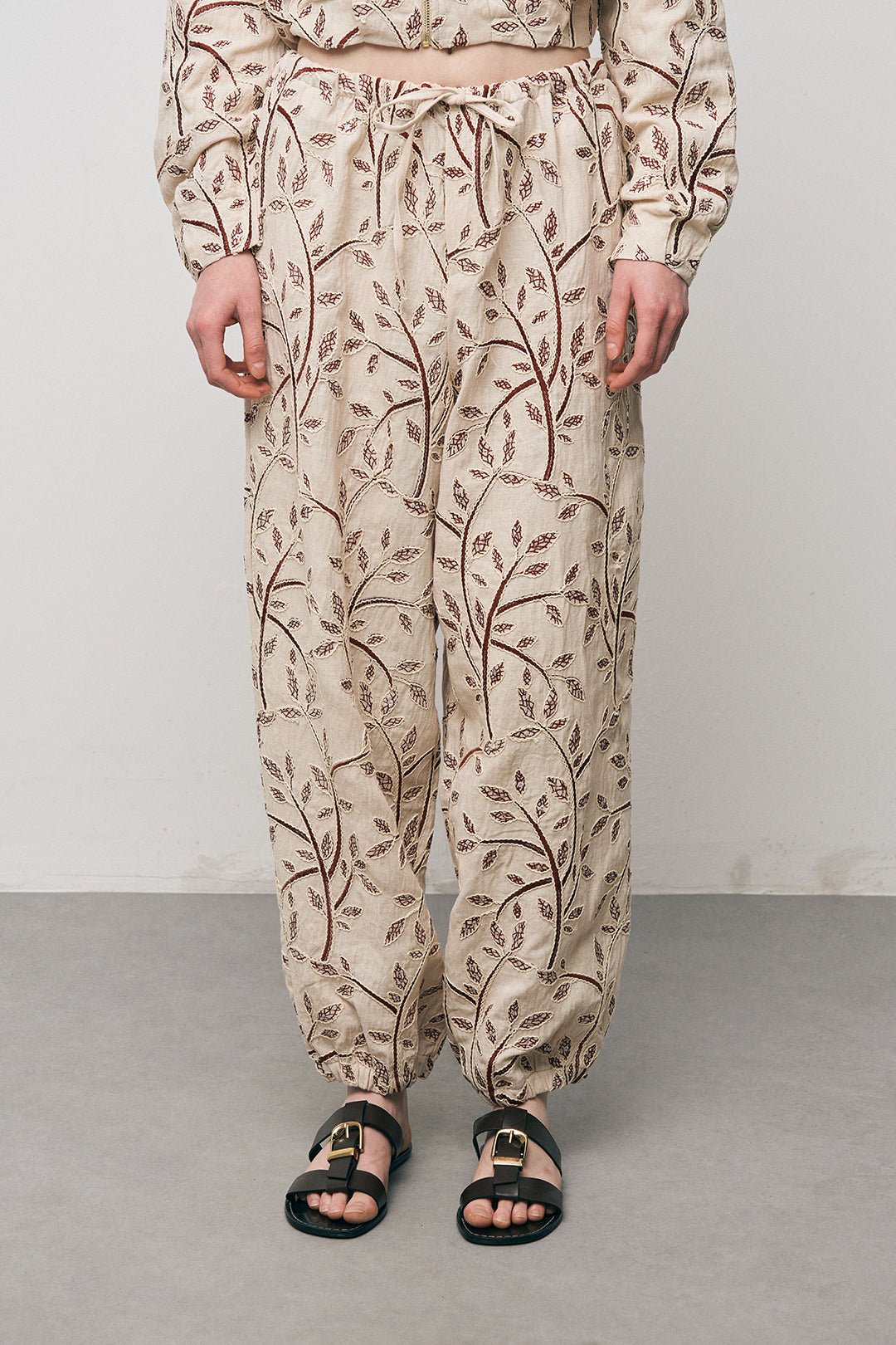 Orfeonegro Yaprak Nakışlı Beli Bağcıklı Bordo Bohem Pantolon