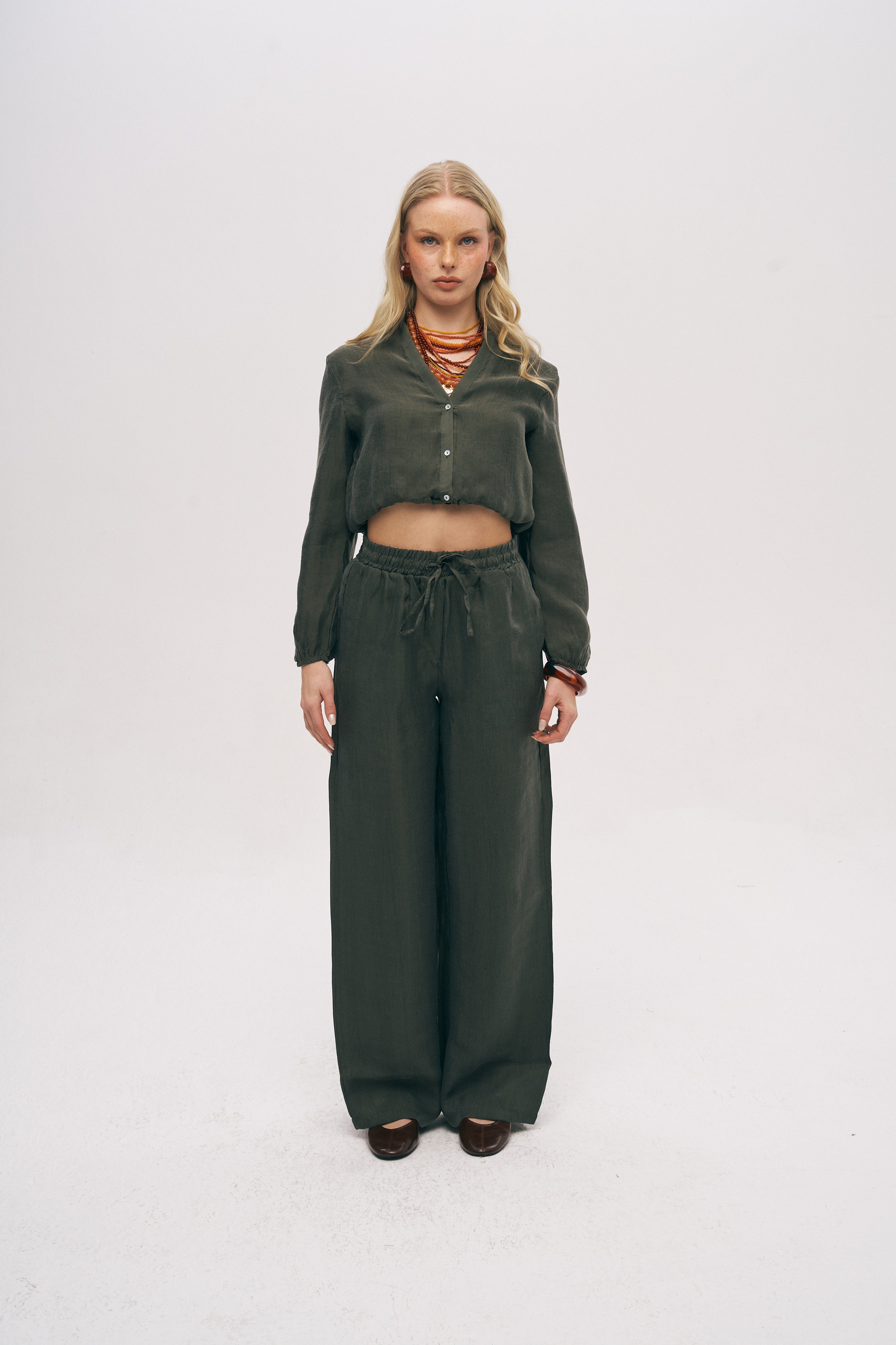 Beli Lastikli ve Bağcıklı Bol Paça Pantolon Haki