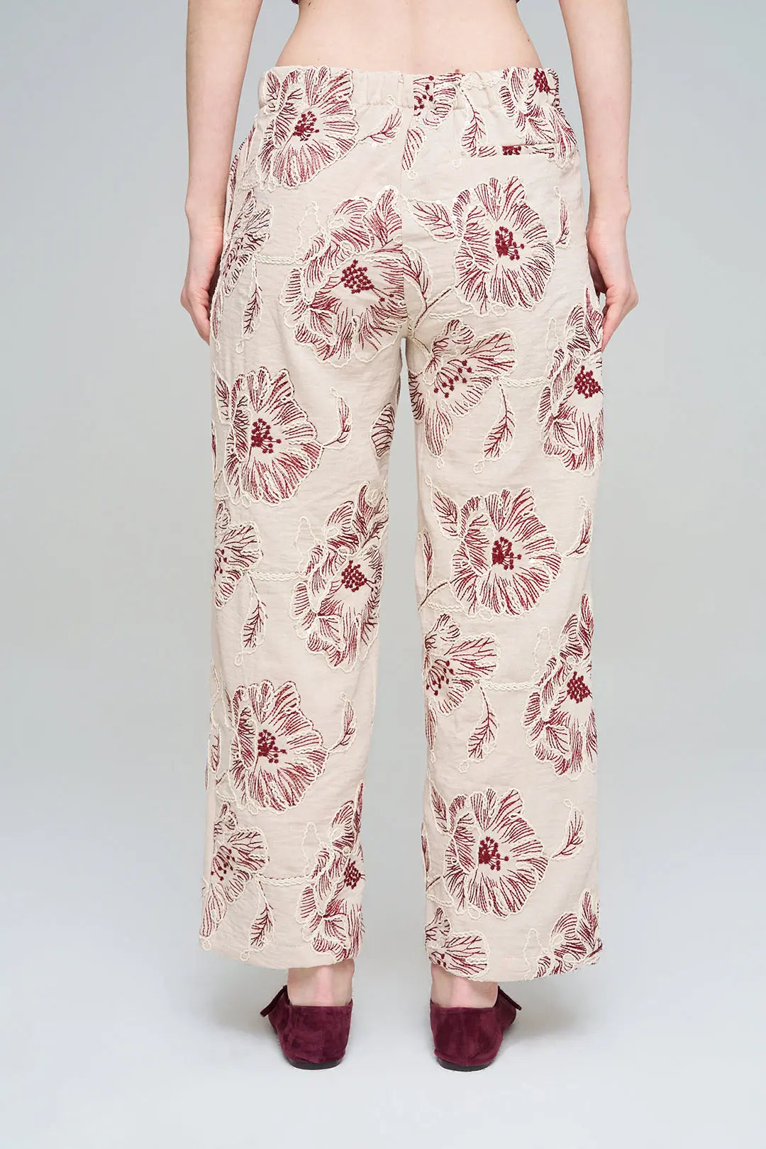 Çiçek Nakışlı ve Payet Detaylı Geniş Paça Pantolon Bordo ORFEONEGRO
