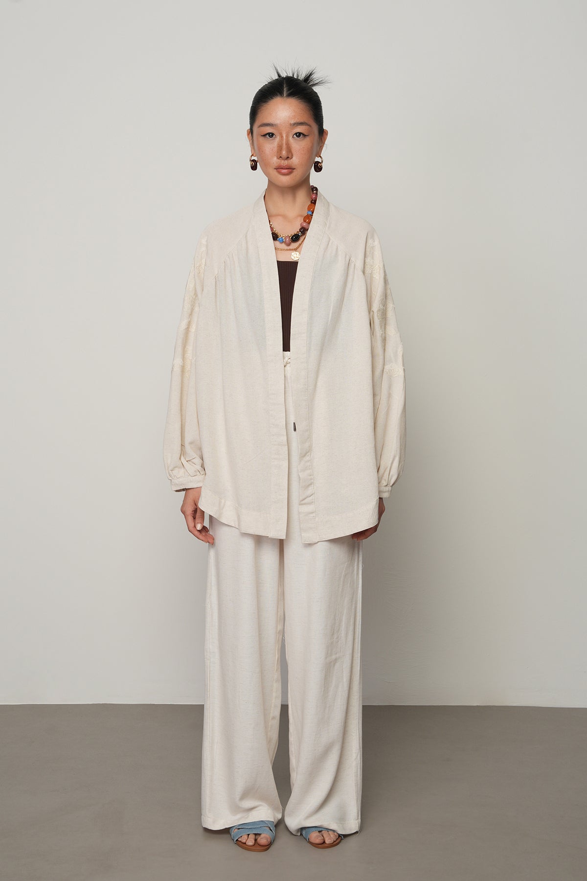 Toptan Sırtı ve Kolu Nakışlı Oversize Kimono – Viskon Keten Karışımı | Yerli Üretim 34014