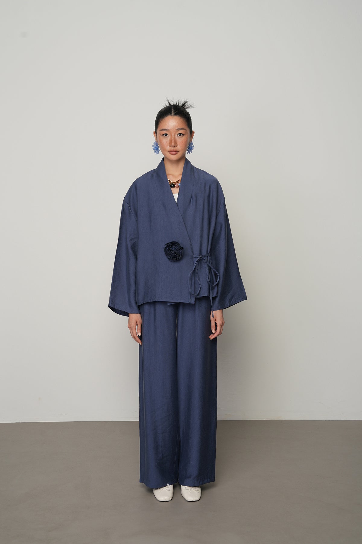 Gül detaylı yandan bağlamalı kadın kimono-ceket – toptan kadın giyim