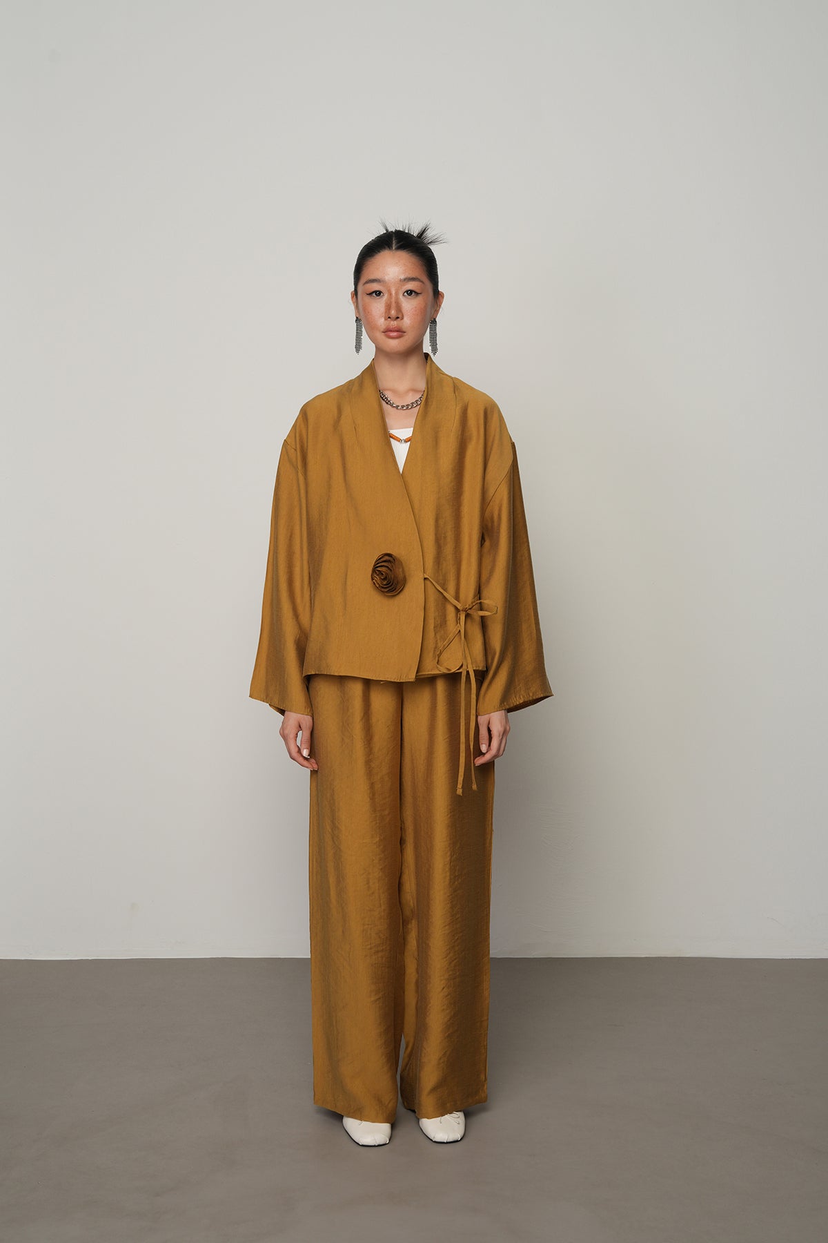 Gül detaylı yandan bağlamalı kadın kimono-ceket – toptan kadın giyim