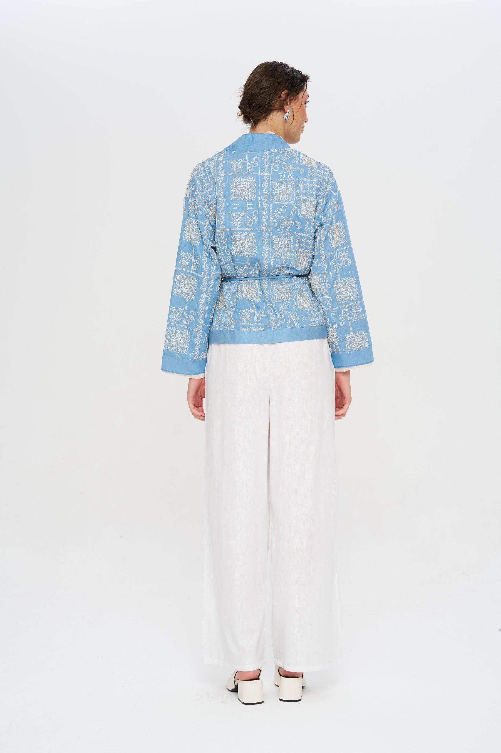 Etnik Nakışlı ve Kuşaklı Premium Kısa Kimono
