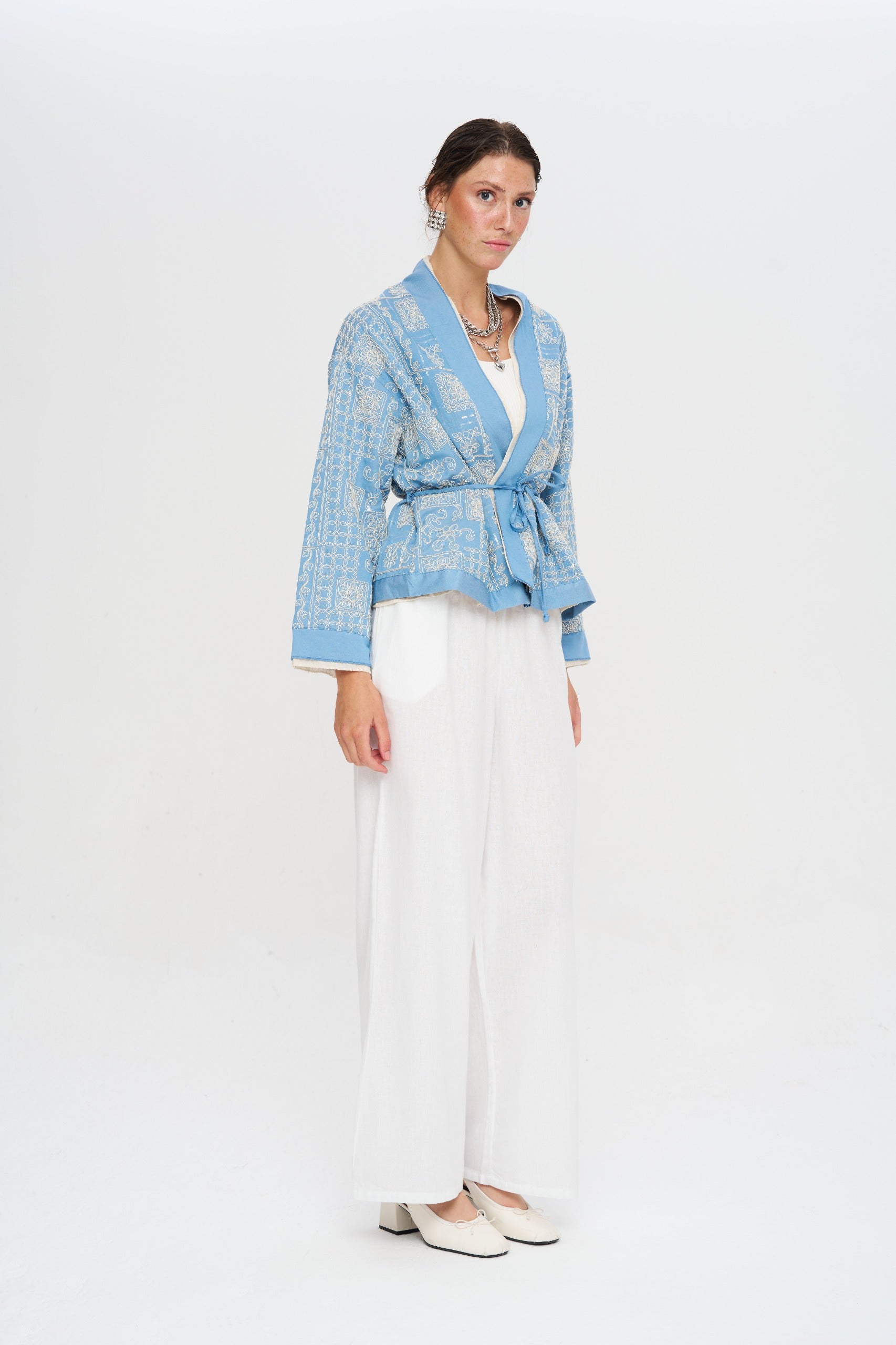 Etnik Nakışlı ve Kuşaklı Premium Kısa Kimono