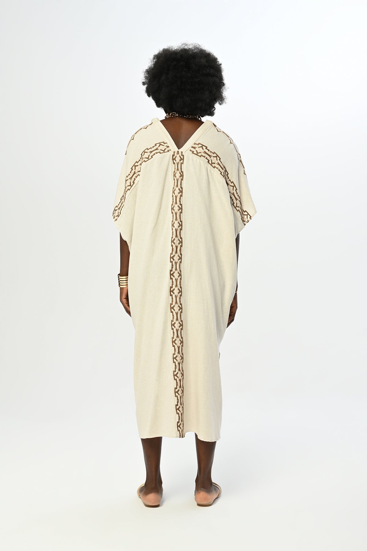 Toptan satışa uygun nakış işlemeli uzun keten kimono - oversize kadın kimono modeli