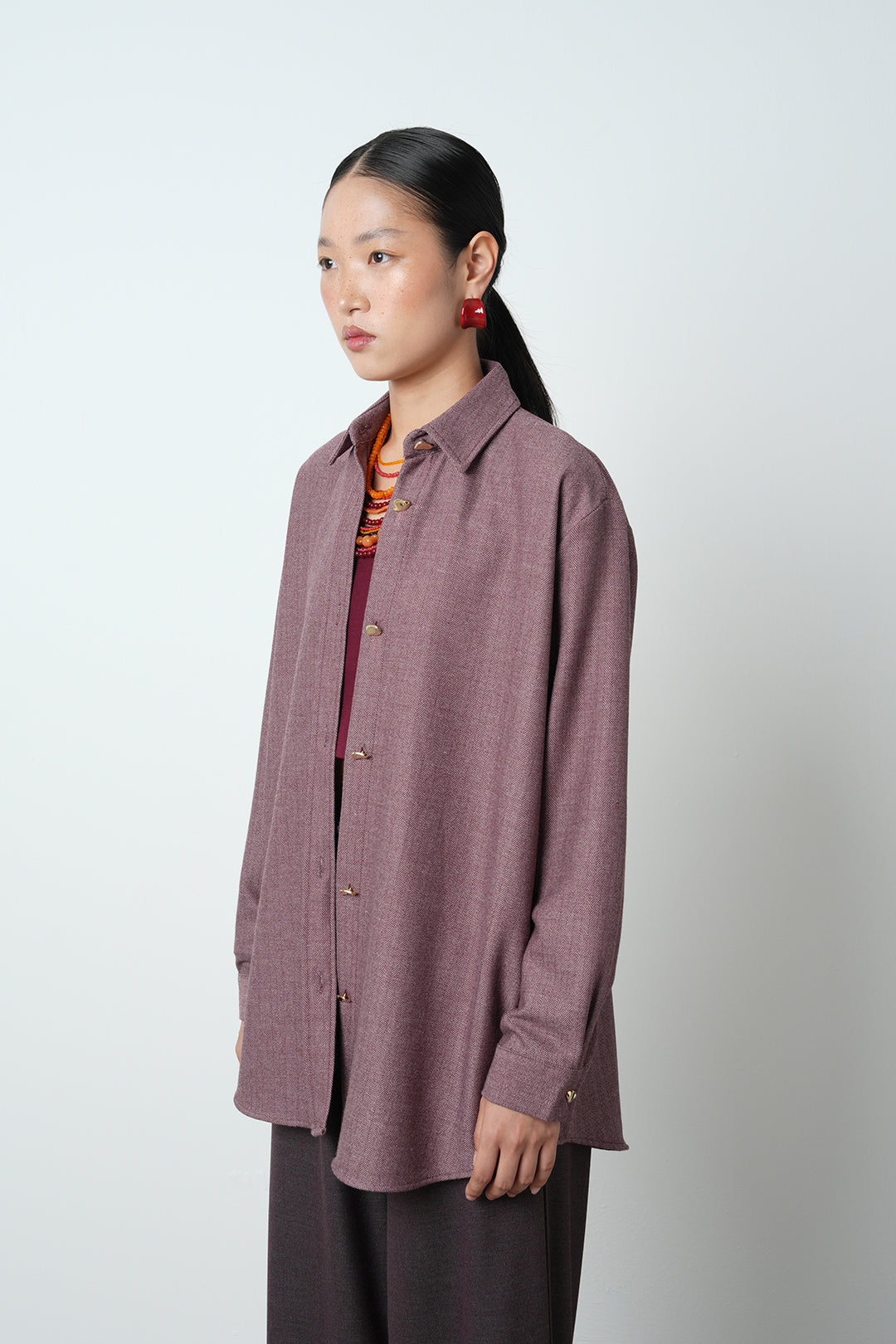 Altın düğme detaylı bordo oversize kadın gömlek, toptan satış
