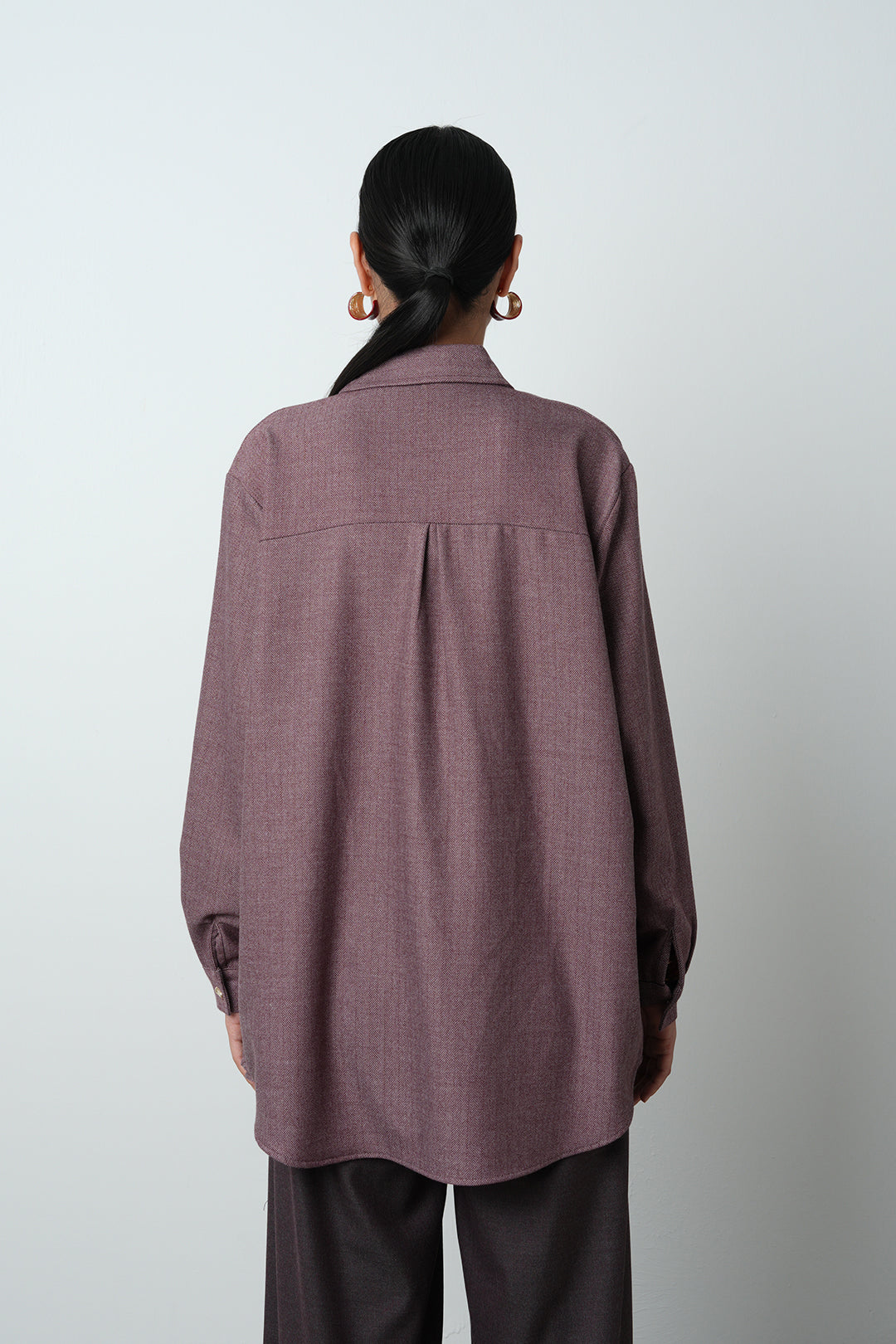 Altın düğme detaylı bordo oversize kadın gömlek, toptan satış