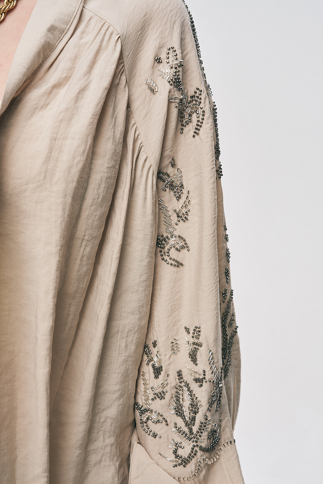 İşlemeli Bej Kimono Ceket