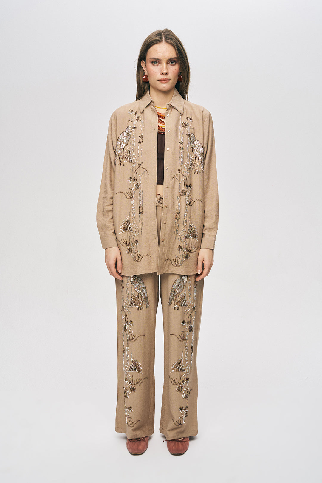 Orfeonegro Kuş ve Çiçek Boncuk İşlemeli Oversize Gömlek Bej