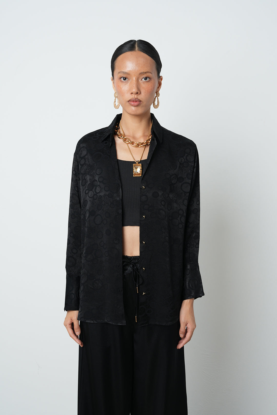 Siyah Jakar Desenli %100 Viskon Gömlek