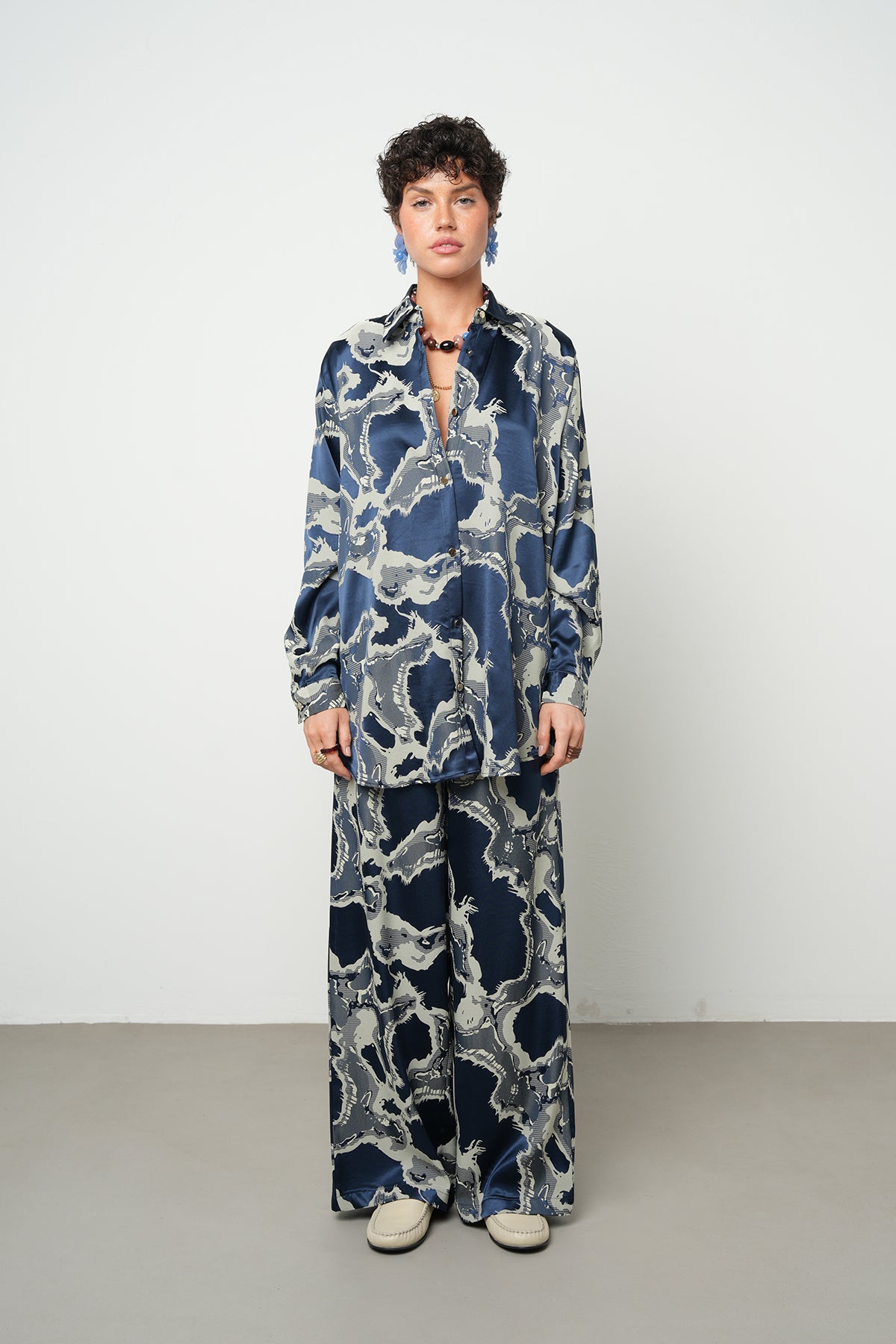 Orfeonegro Desenli Lacivert Saten Gömlek