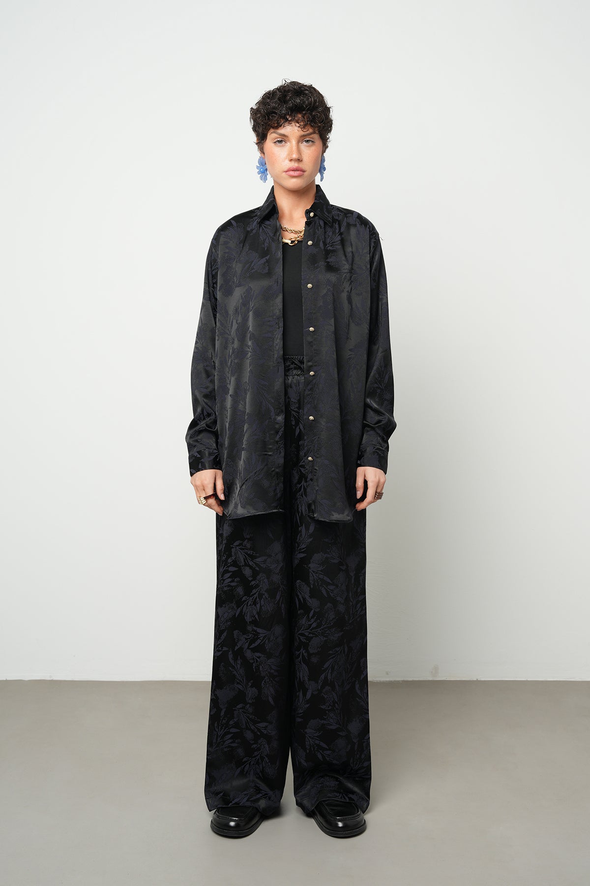 Orfeonegro Siyah Çiçek Desenli Saten Gömlek