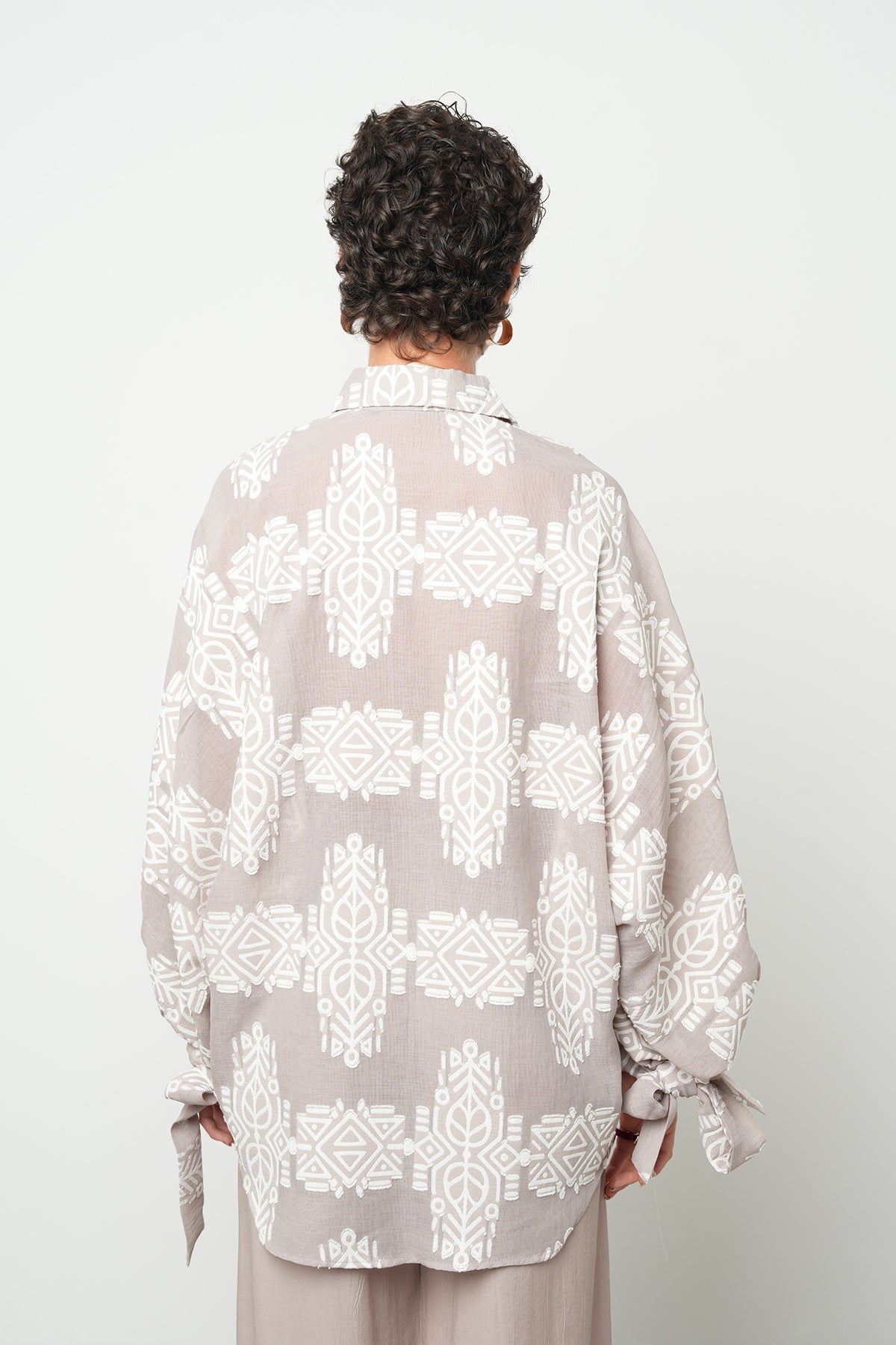 Orfeonegro Koldan Bağlama Detaylı Oversize Gömlek