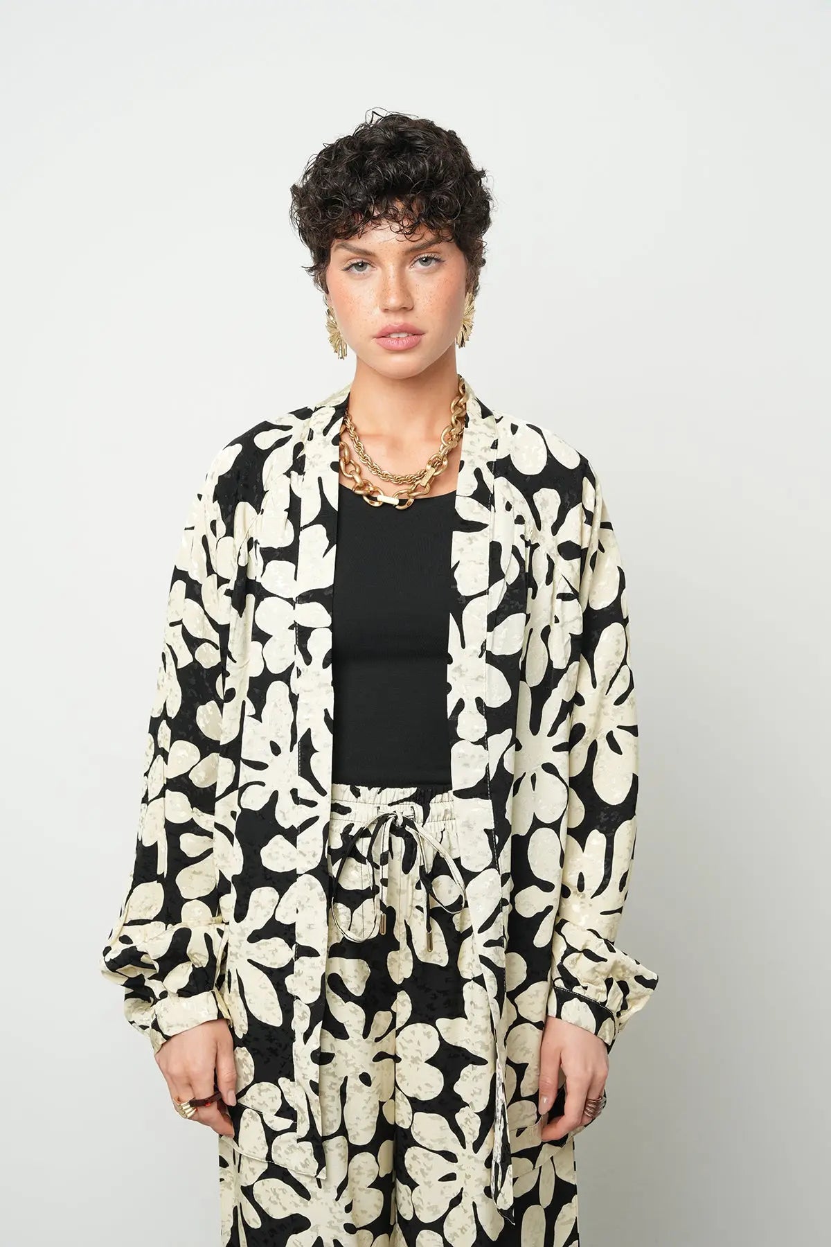 Toptan Çiçekli Oversize Kimono ORFEONEGRO