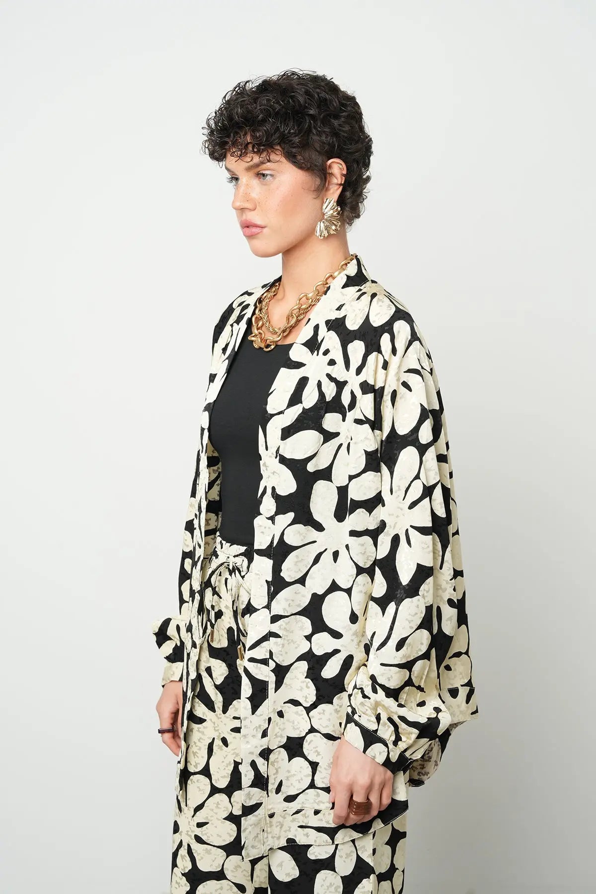 Toptan Çiçekli Oversize Kimono ORFEONEGRO