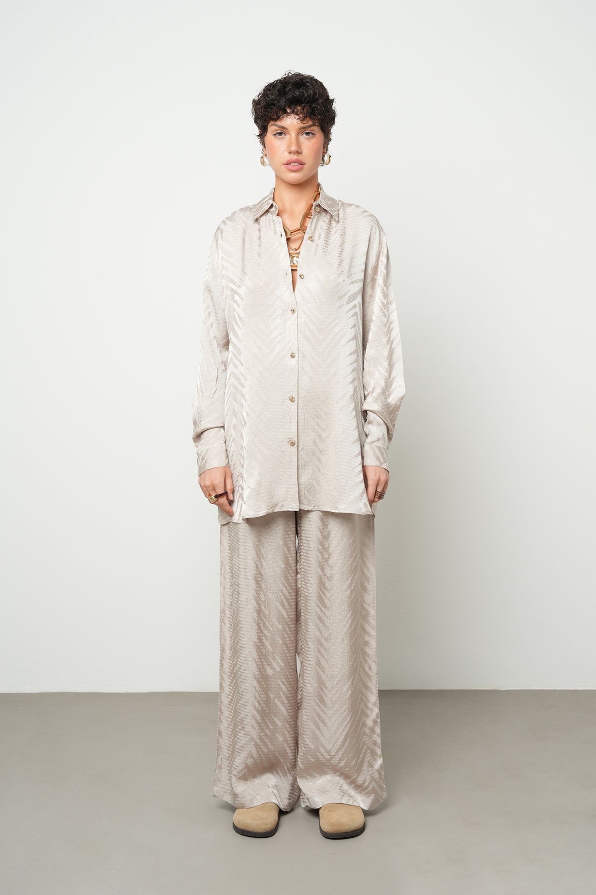 Orfeonegro Geometrik Desenli Oversize Gömlek Bej