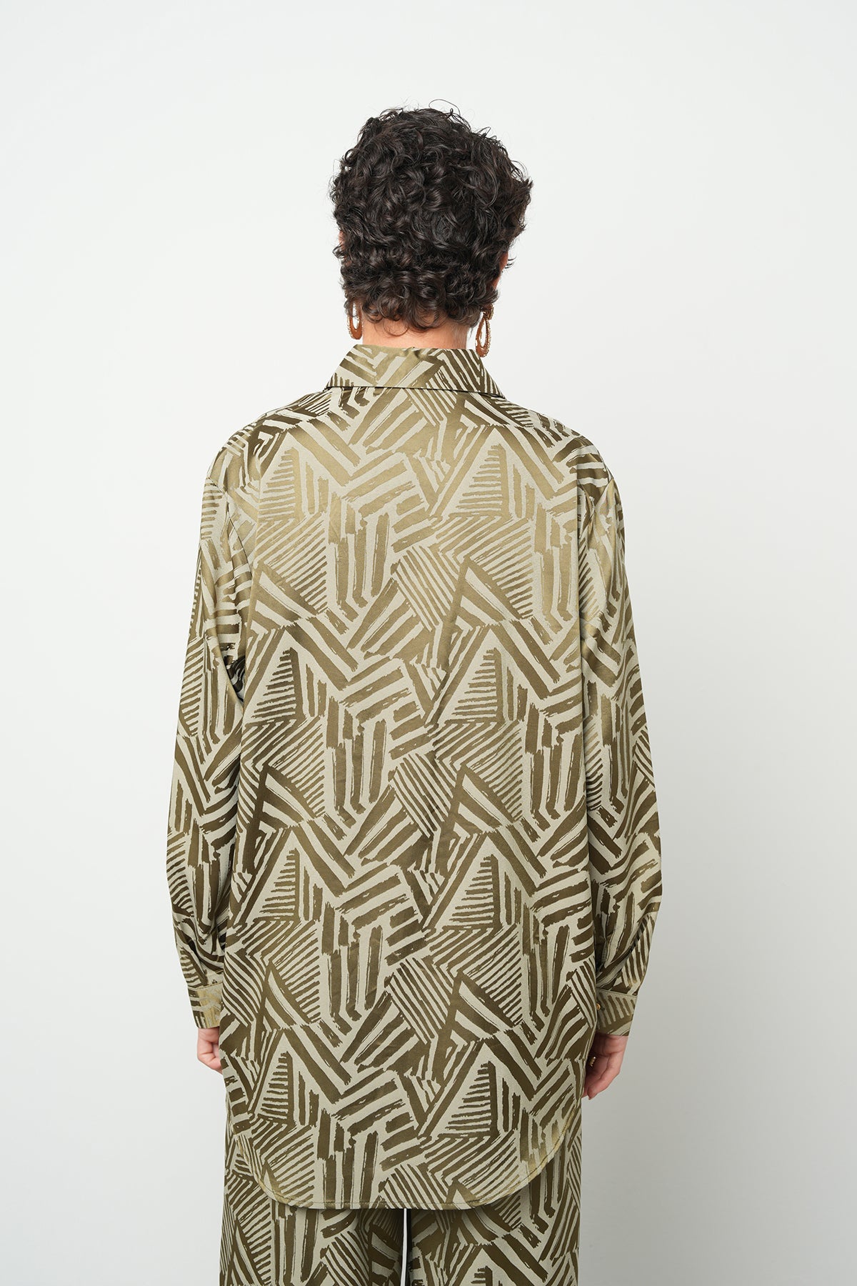 Orfeonegro Geometrik Desenli Oversize Saten Gömlek