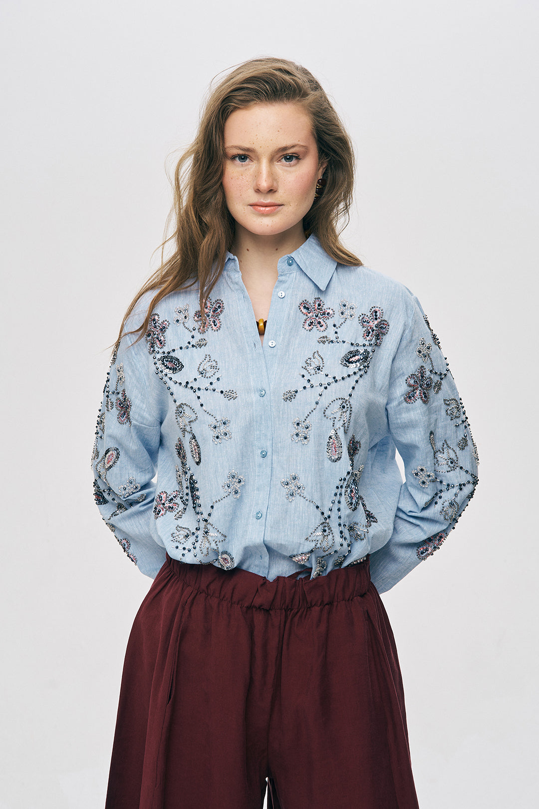 Nakışlı ve İşlemeli Keten Karışımlı Oversize Gömlek