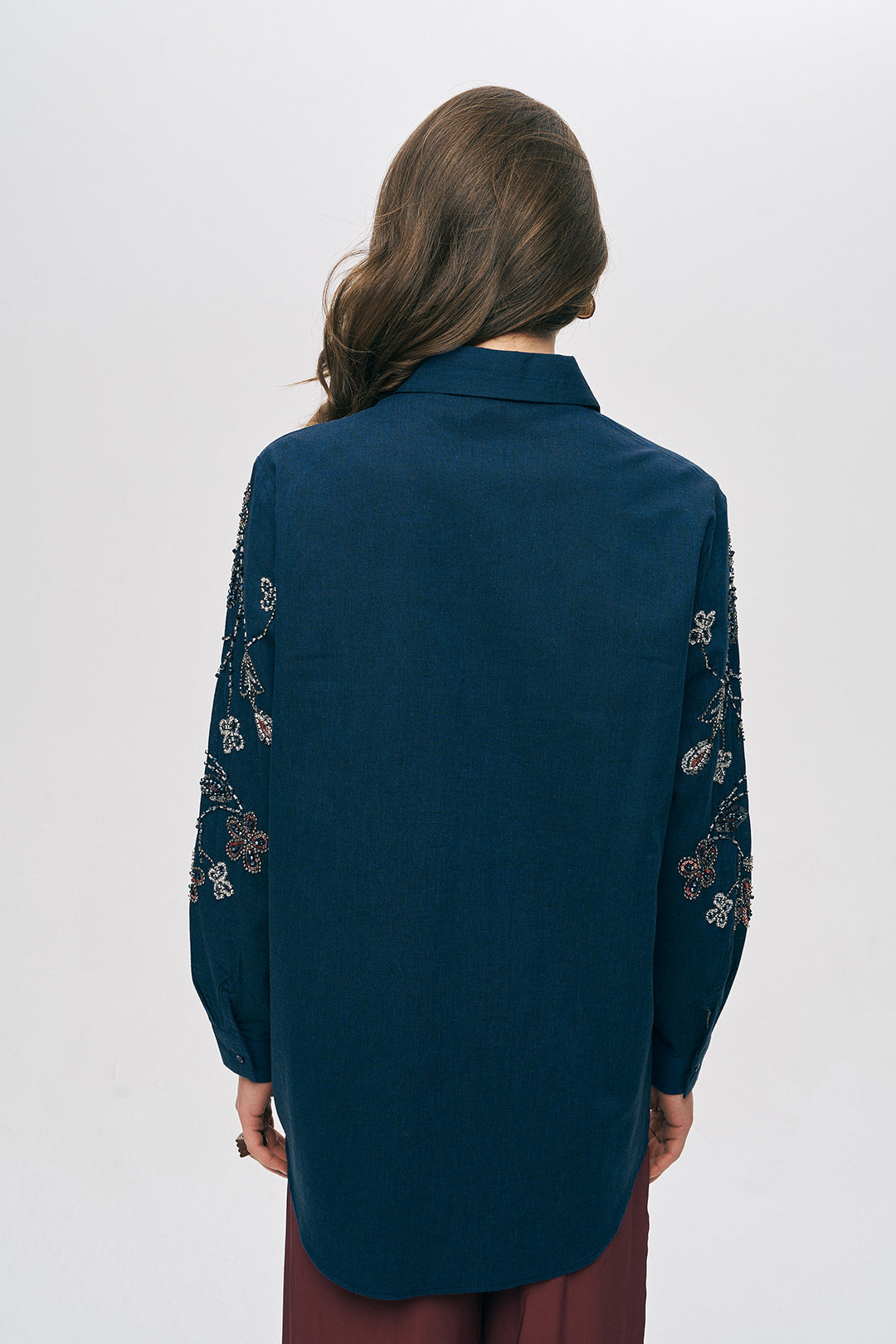 Nakışlı ve İşlemeli Keten Karışımlı Oversize Gömlek Lacivert