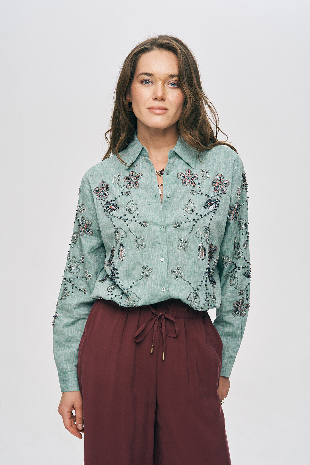 Nakışlı ve İşlemeli Keten Karışımlı Oversize Gömlek Yeşil