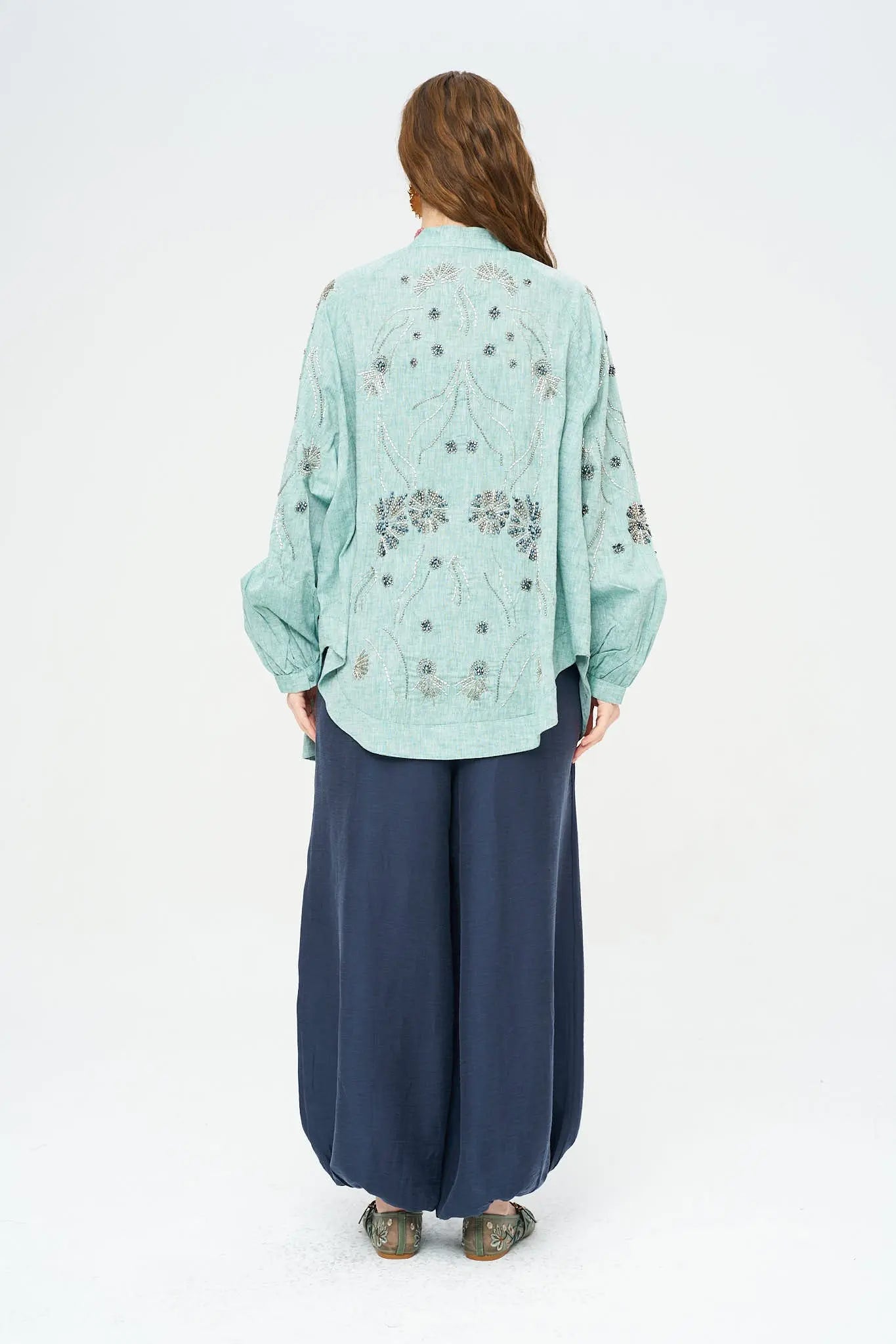 Orfeonegro Sırt ve Kol Boncuk İşlemeli Oversize Kimono Yeşil ORFEONEGRO