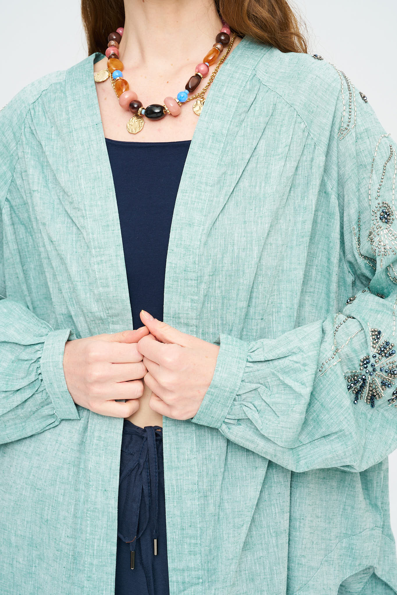 Orfeonegro Sırt ve Kol Boncuk İşlemeli Oversize Kimono Yeşil ORFEONEGRO