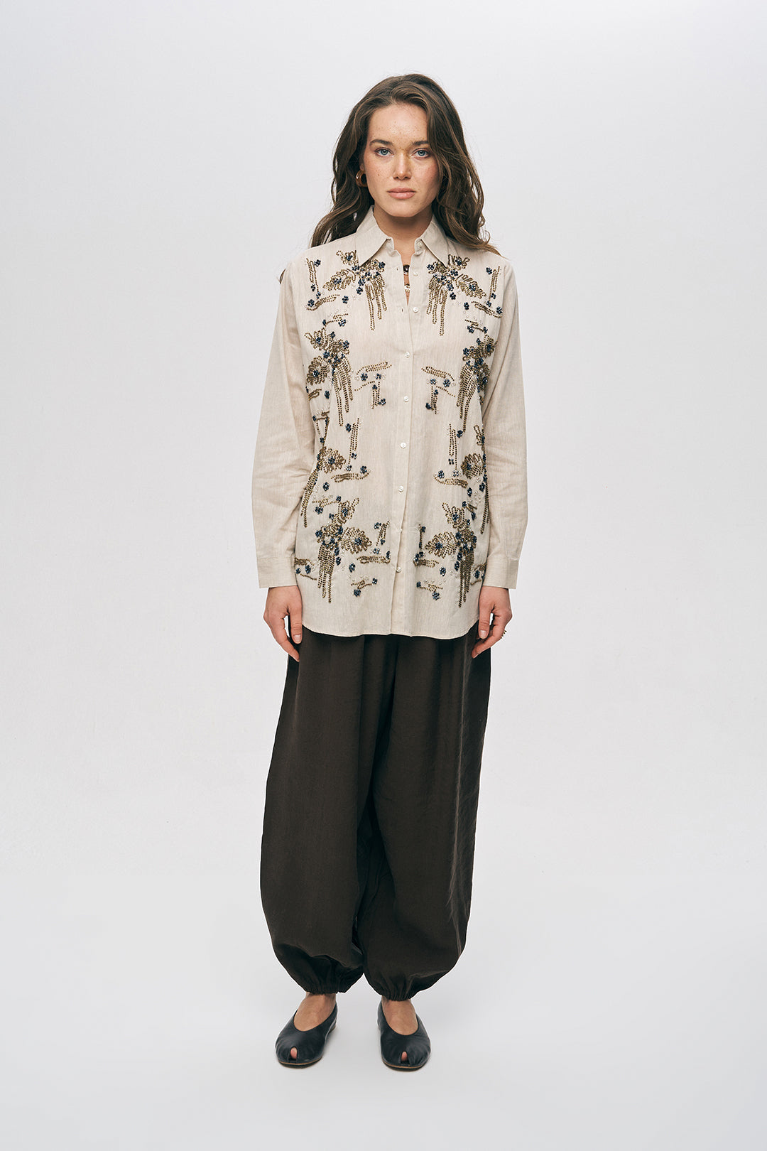 Orfeonegro Boncuk İşlemeli ve Nakışlı Keten Görünümlü Gömlek Açık Bej