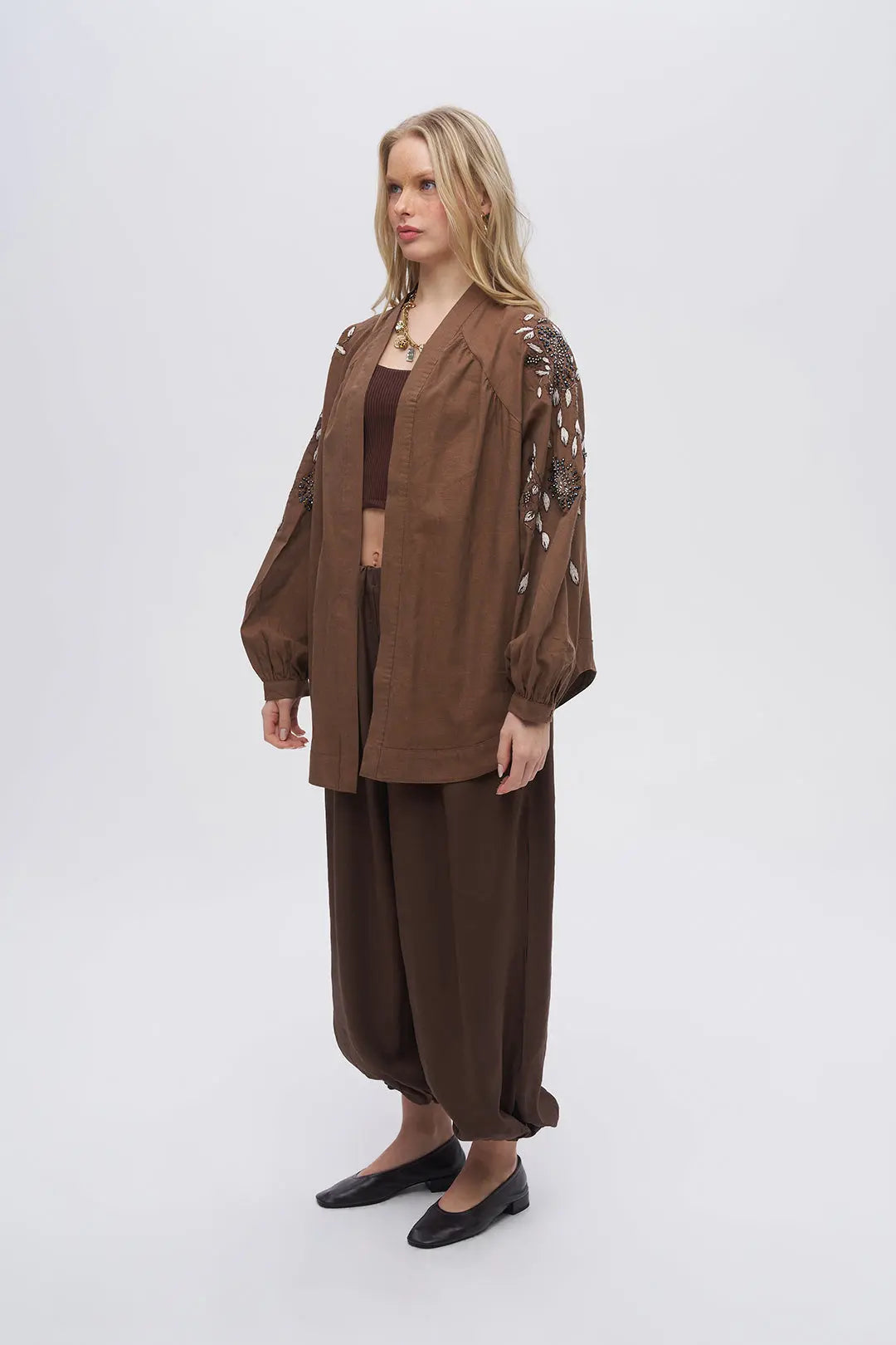 Kolu ve Sırtı İşlemeli Oversize Kimono Kahve ORFEONEGRO