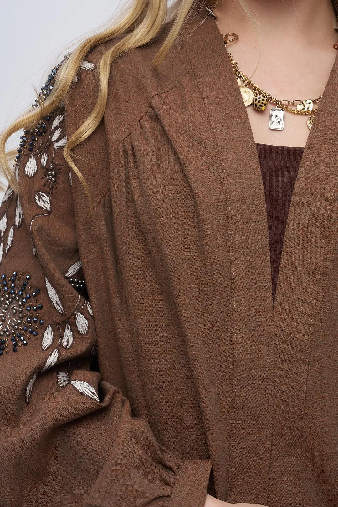 Kolu ve Sırtı İşlemeli Oversize Kimono Kahve ORFEONEGRO