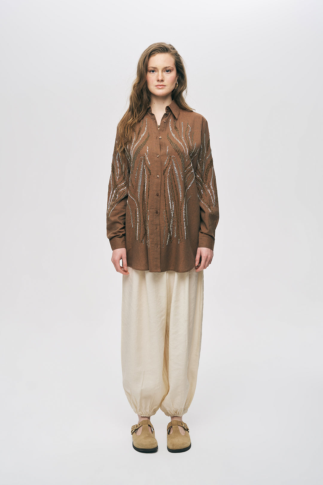 Boncuk İşlemeli Oversize Gömlek Kahve