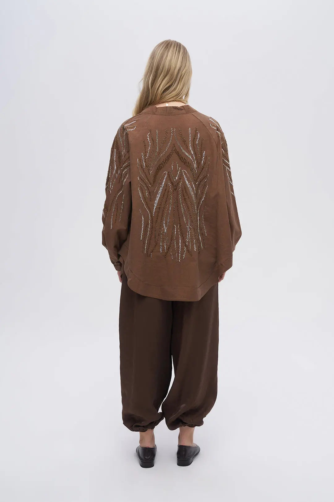 Sırt ve Kol İşlemeli Oversize Kahve Kimono ORFEONEGRO