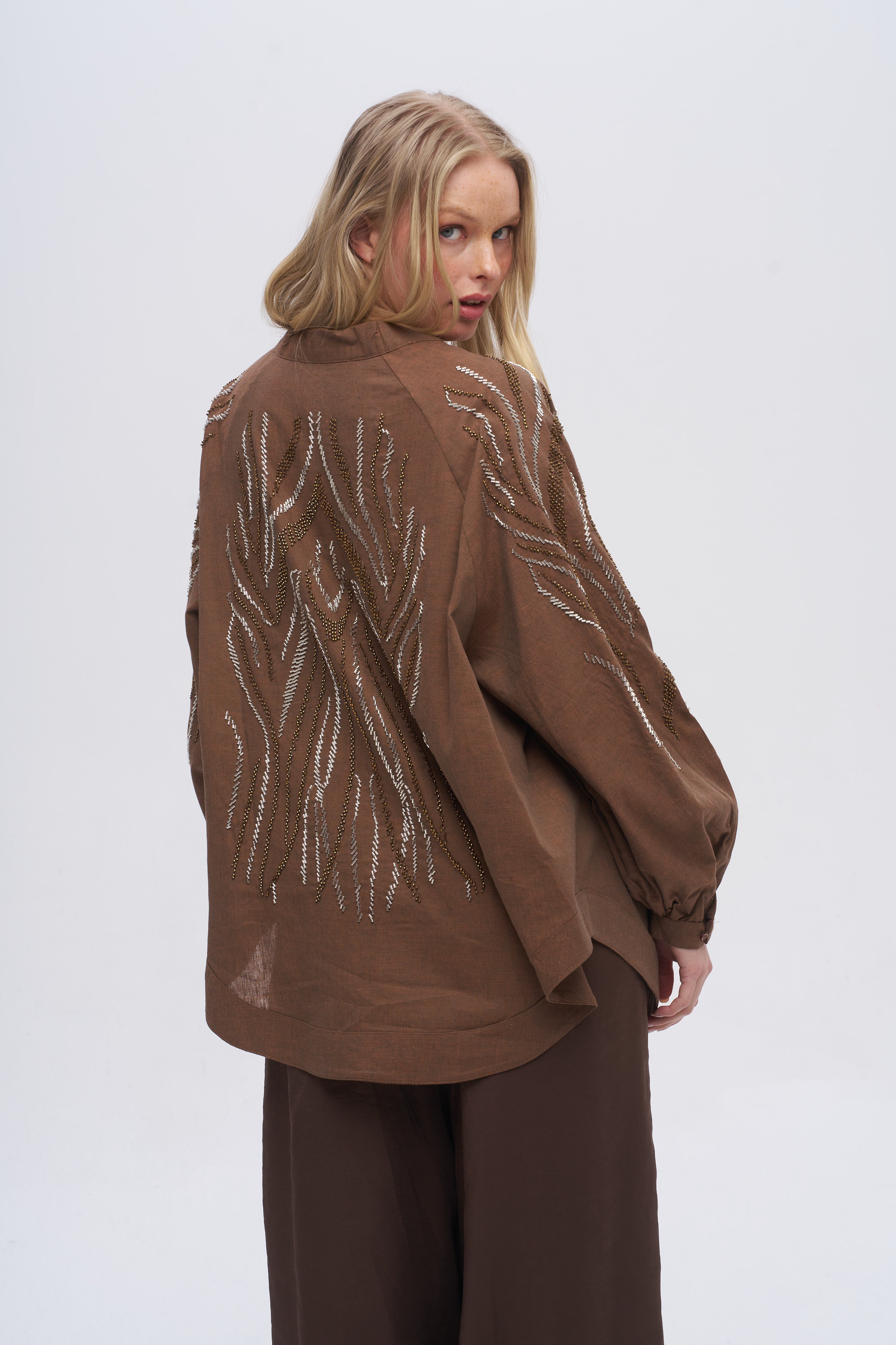 Sırt ve Kol İşlemeli Oversize Kahve Kimono