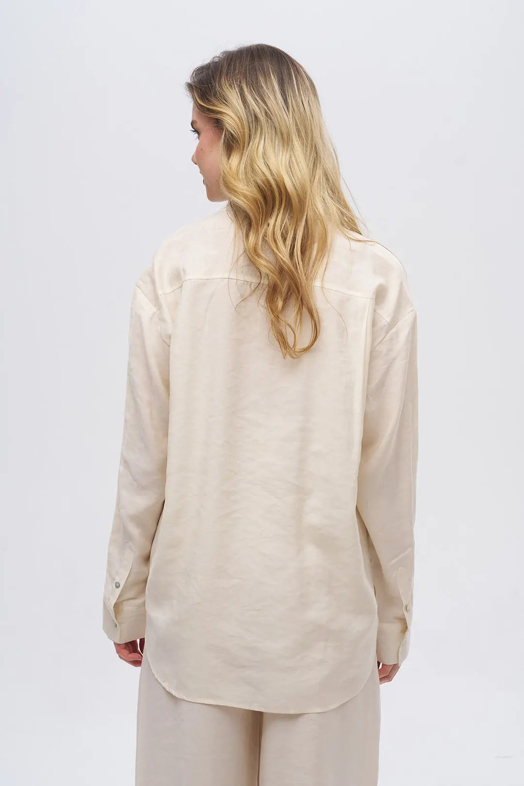 Orfeonegro Ekru Oversize Basic Uzun Kollu Gömlek ORFEONEGRO