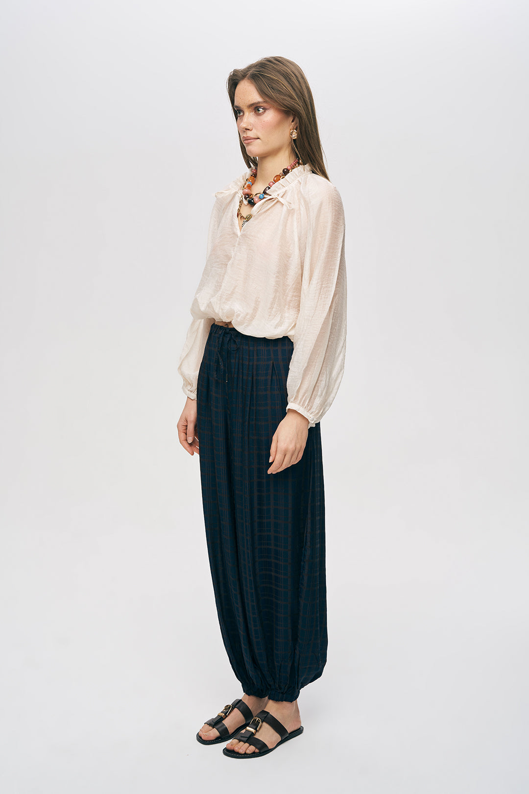 Orfeonegro İnce Dokulu Manşetli ve Beli Lastikli Şık Ekru Bluz