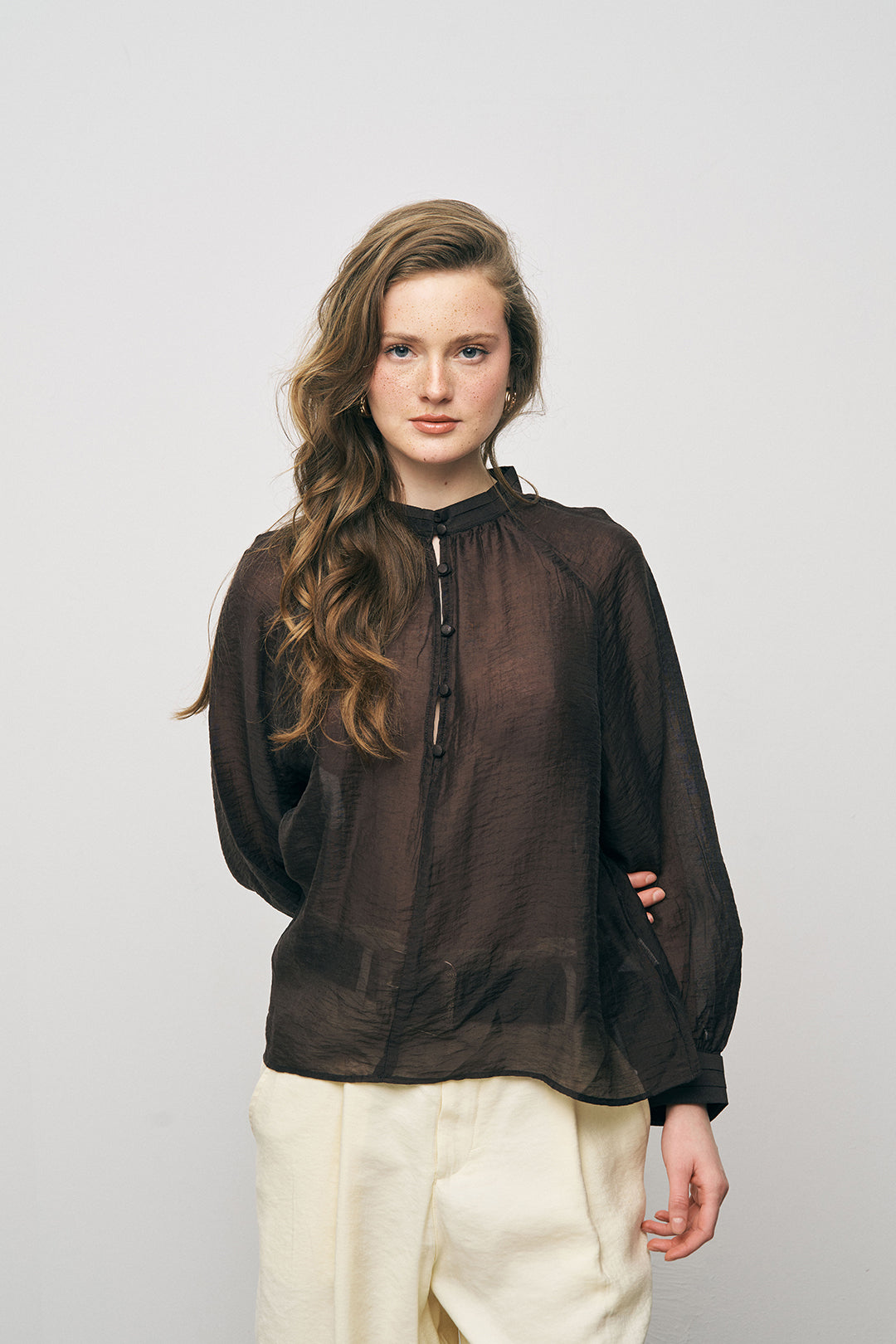 Orfeonegro Hakim Yaka Düğme Detaylı Şifon Gömlek Kahve