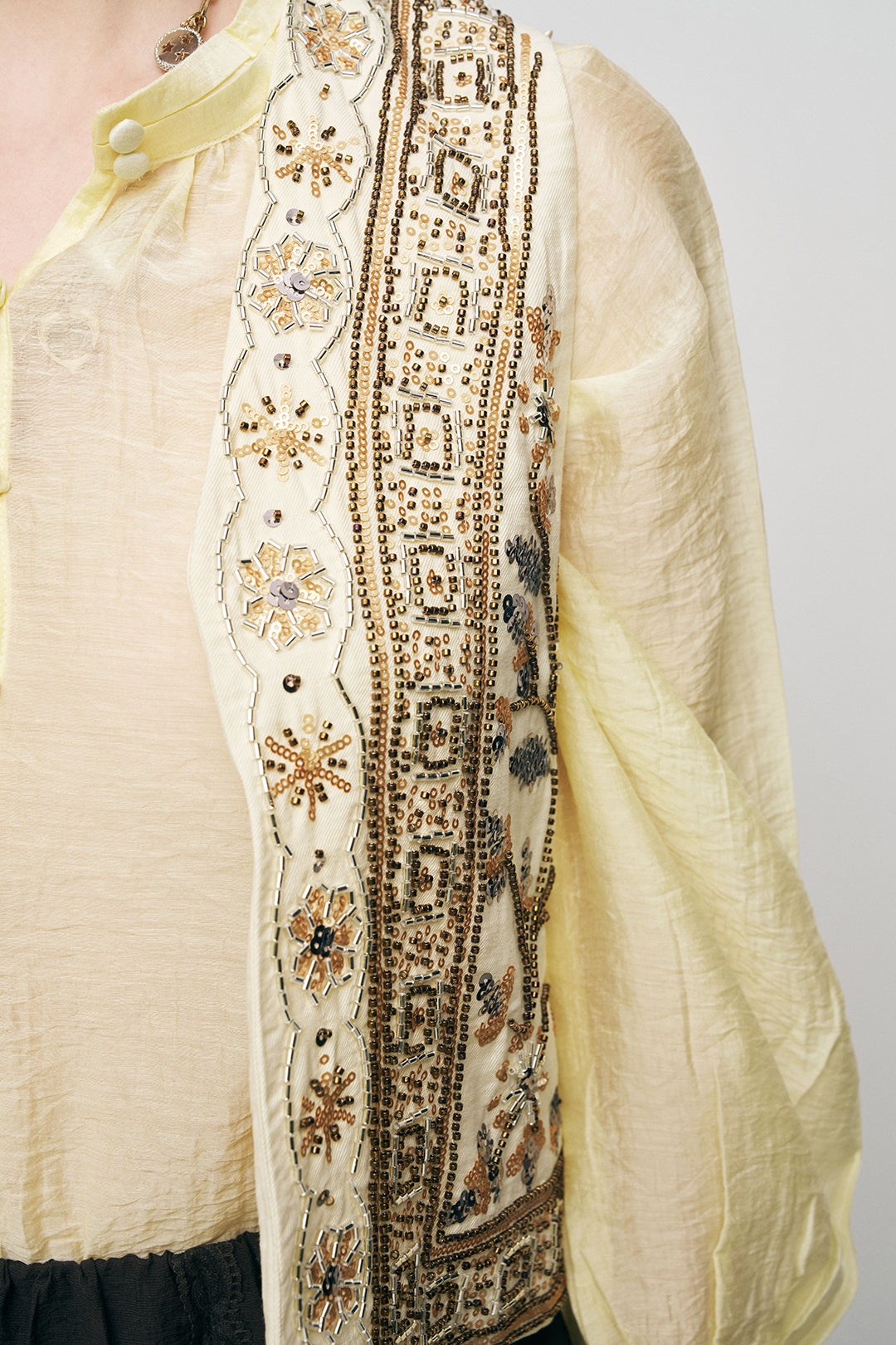 Orfeonegro Nakış ve Boncuk İşlemeli Sarı Kısa Yelek