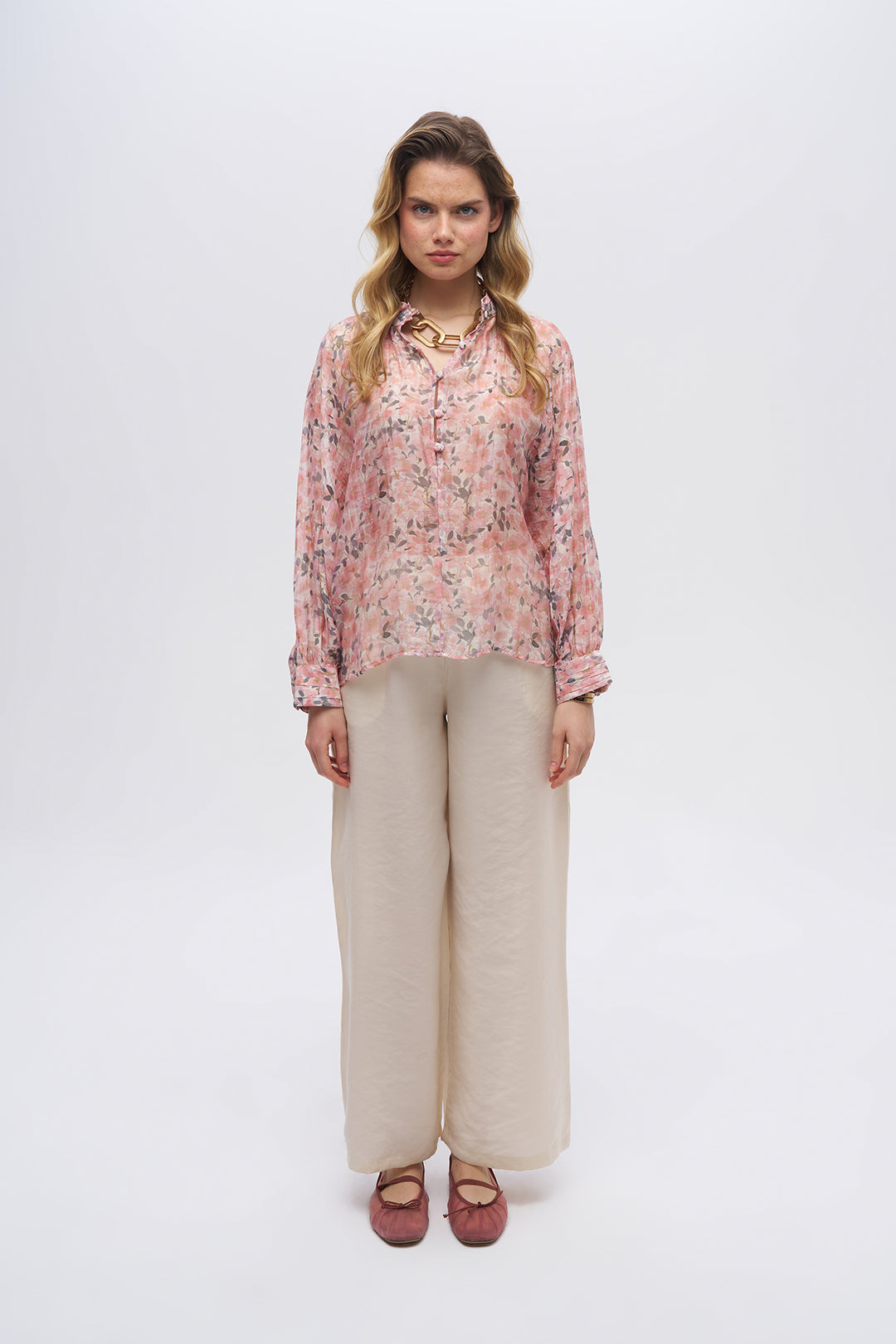 Hakim Yaka Çiçekli Kadın Bluz