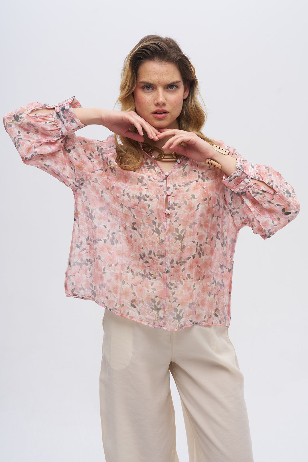 Hakim Yaka Çiçekli Kadın Bluz