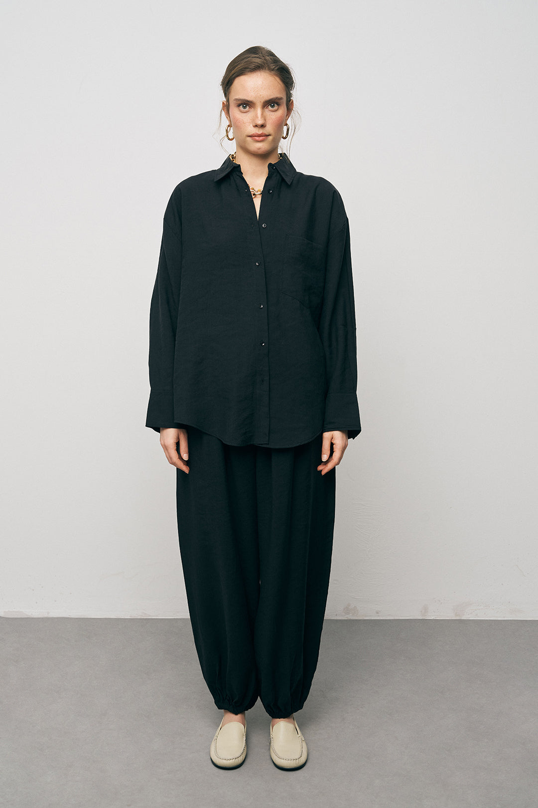 Orfeonegro Cep Detaylı Siyah Basic Gömlek